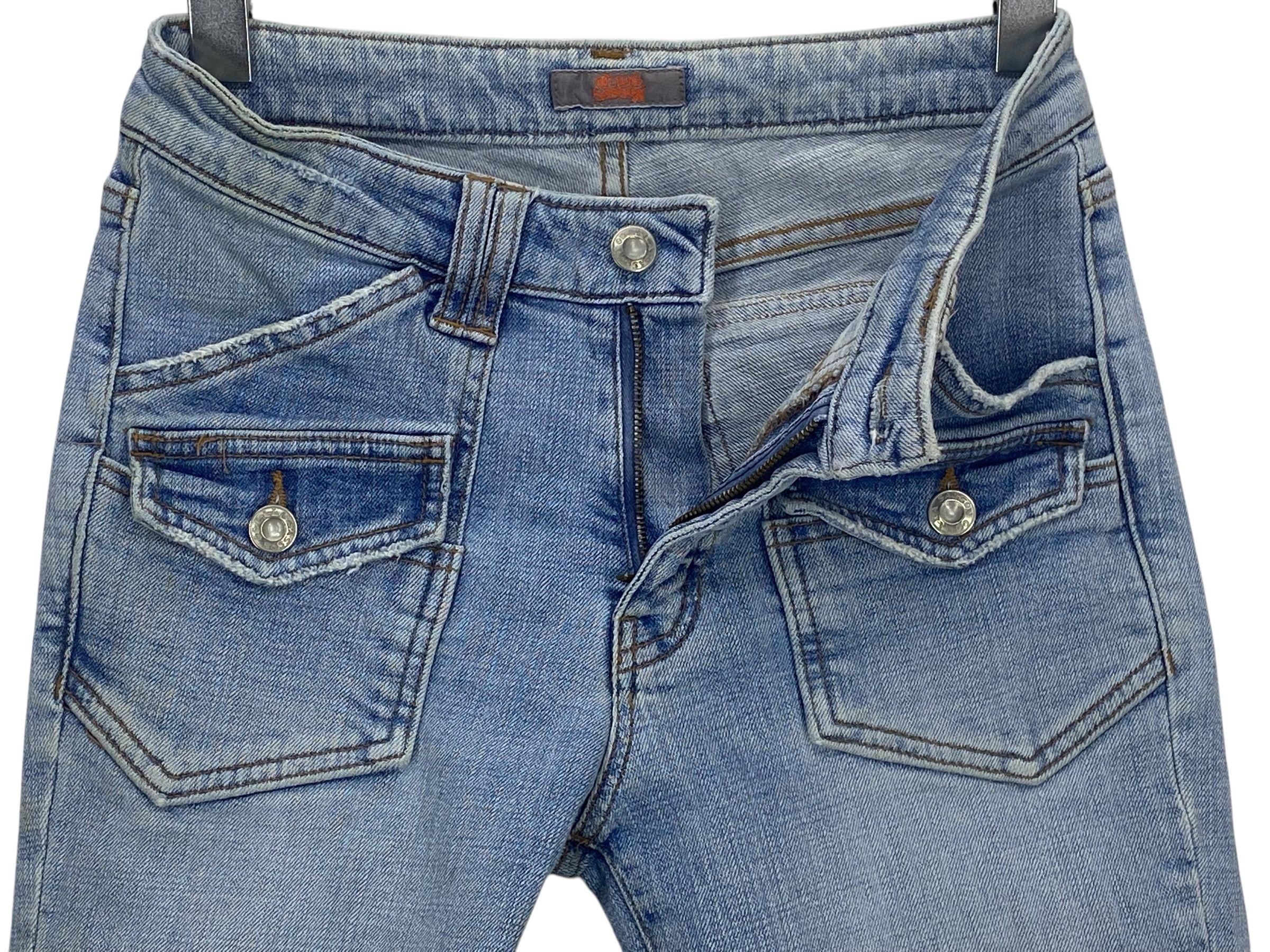 Japanese Brand Y2K Low Rise Flare Japanese Bootcut Light Wash Women Jeans Size 24" / US 00 / IT 34 - 10 Thumbnail