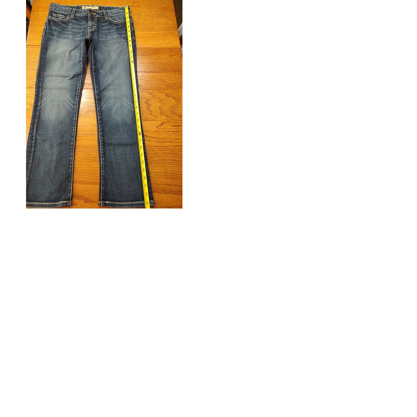 Vintage Buckle BKE Sabrina Low Rise Bootcut Jeans Women 27 Blue Denim Slim 5-Pocket Logo Embroidered Zipper Pocket Machine Washable Regular XS? Size 27" / US 4 / IT 40 - 10 Thumbnail