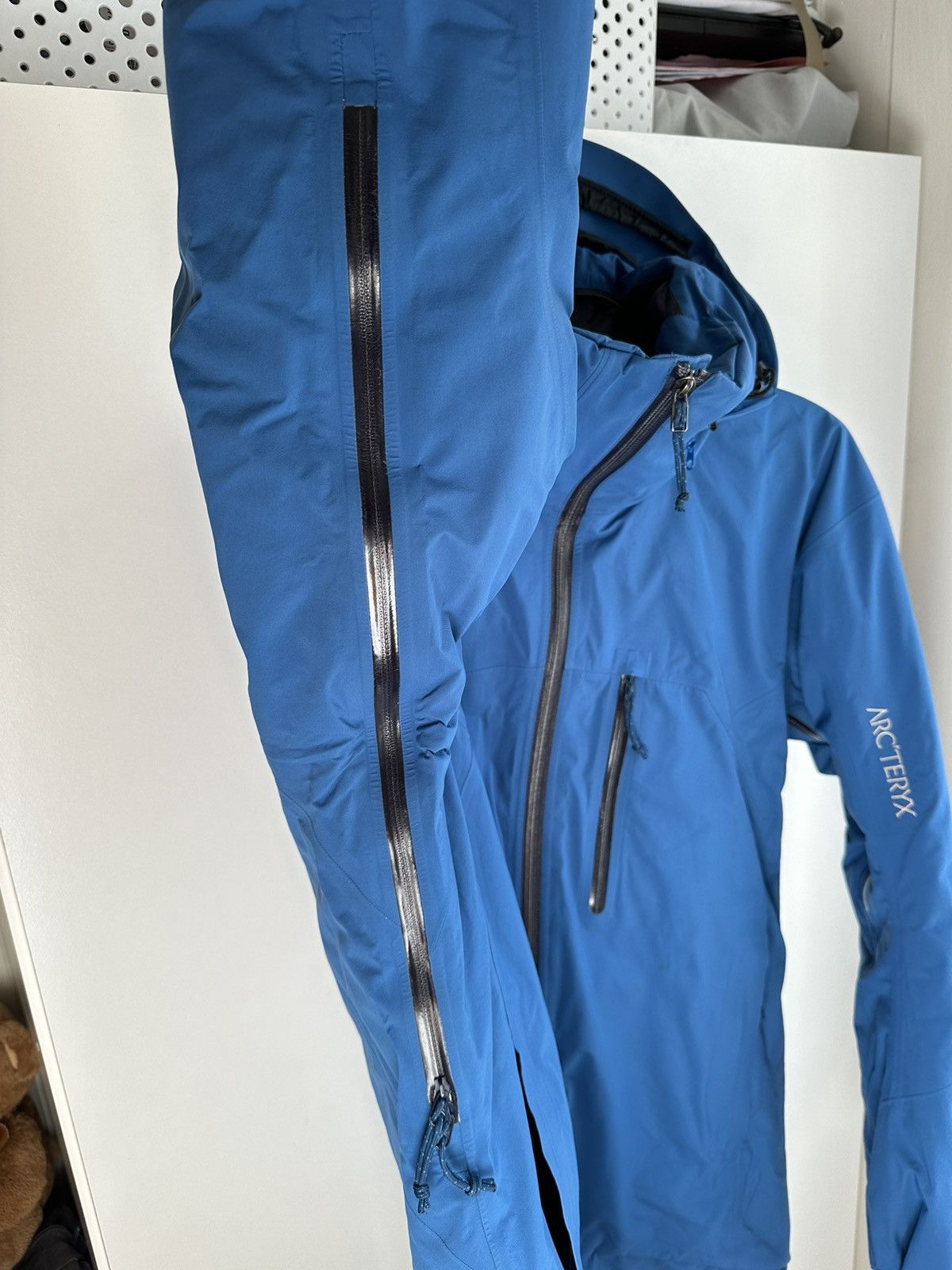 Arc'teryx Arcteryx Beta Insulated Sentry Jacket Gore Tex Pro Ski Size US M / EU 48-50 / 2 - 7 Thumbnail