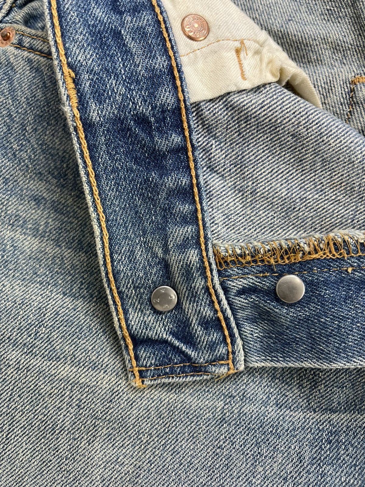 Levi's Vintage Clothing 🇮🇩1990s Vintage Levis 501 30x32 Distressed Light Blue Jeans Size US 30 / EU 46 - 10 Thumbnail