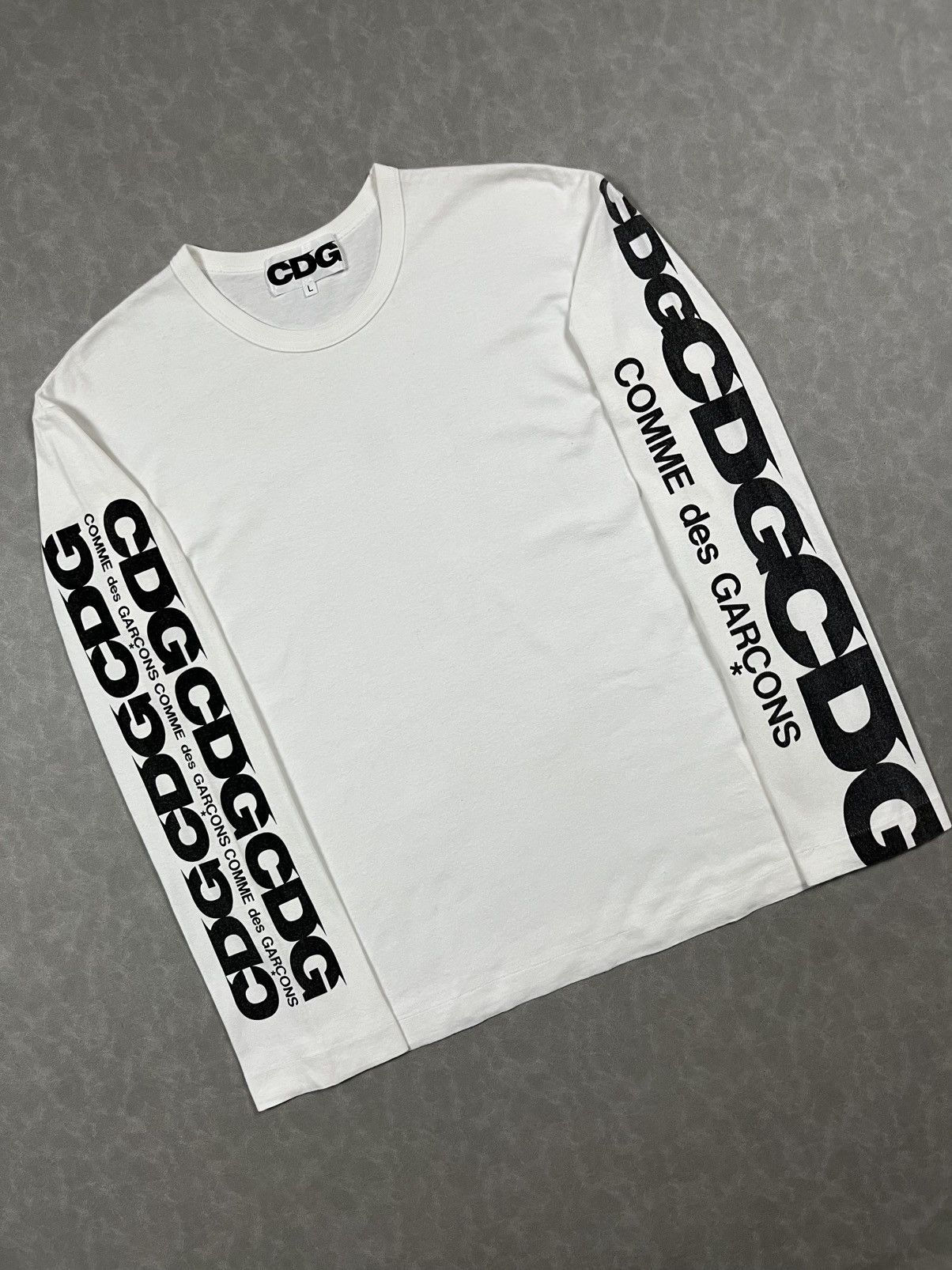 Comme des Garcons Comme des garcons sleeve logo Size US M / EU 48-50 / 2 - 3 Thumbnail