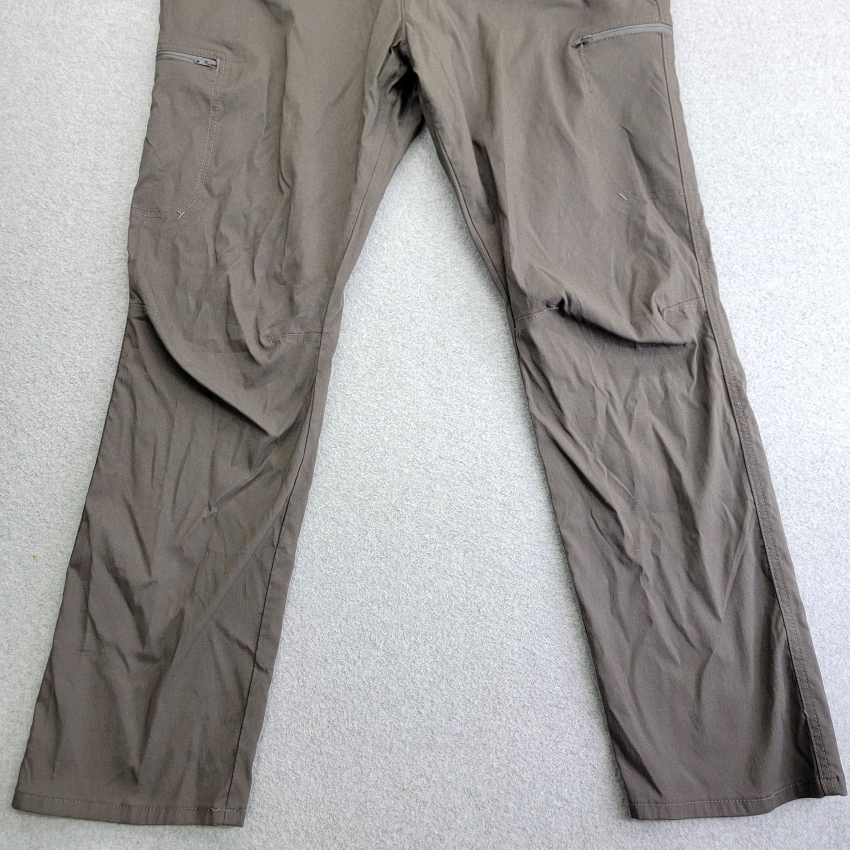 Wrangler Wrangler Pants Mens 33x33 Olive Nylon Stretch Zip Pocket Cargo Hiking Outdoor Size US 31 - 2 Thumbnail