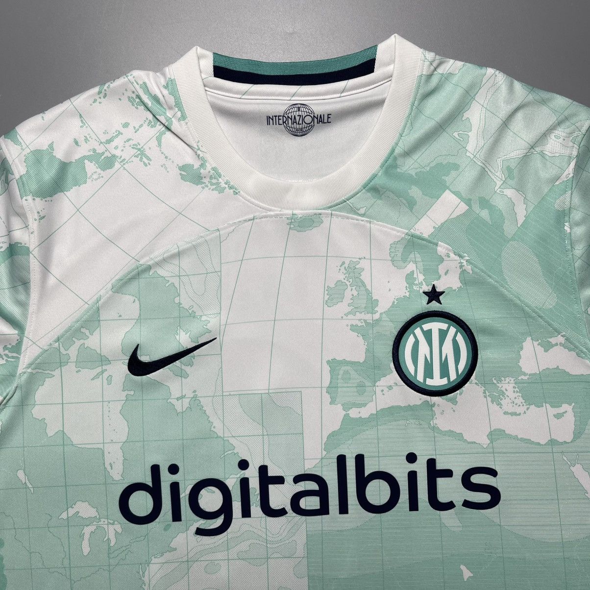 Vintage NWT INTER NIKE 2022/2023 FOOTBALL AWAY JERSEY #23 BARELLA Size US XL / EU 56 / 4 - 4 Thumbnail
