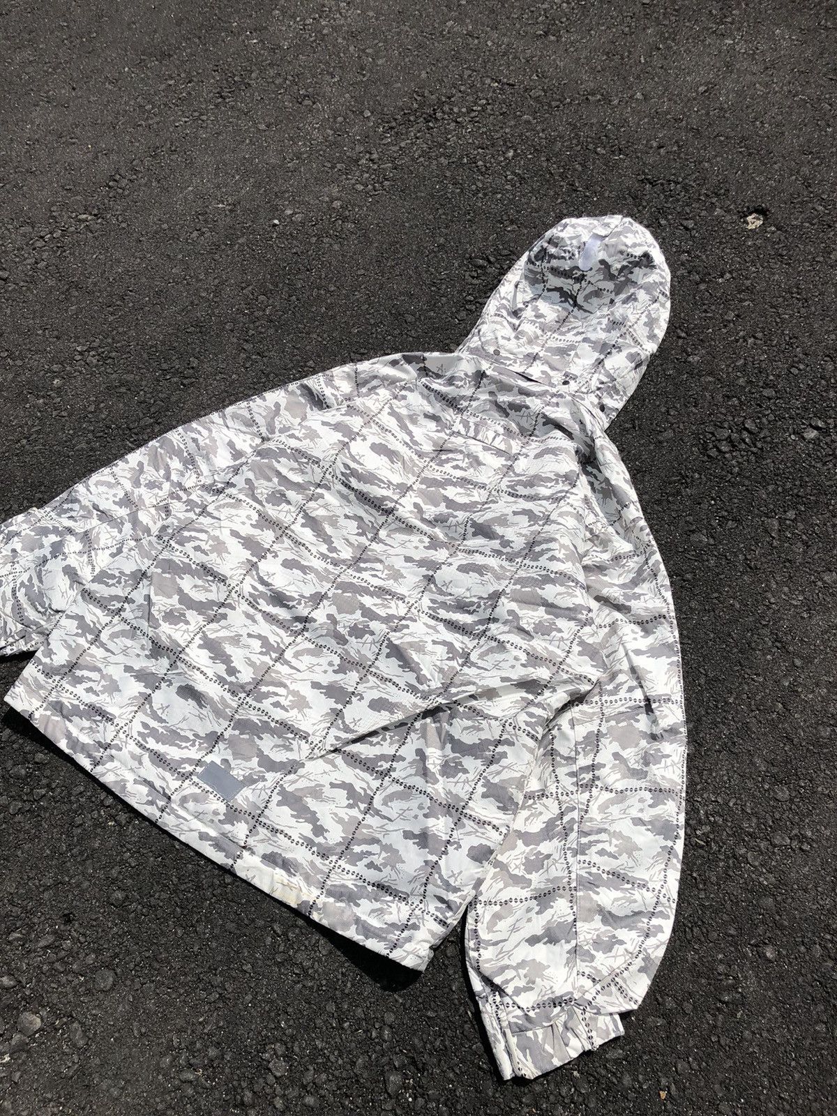 Japanese Brand Japanese Brands Kissmark Camo Colourway Ski Jacket Size US L / EU 52-54 / 3 - 16 Thumbnail