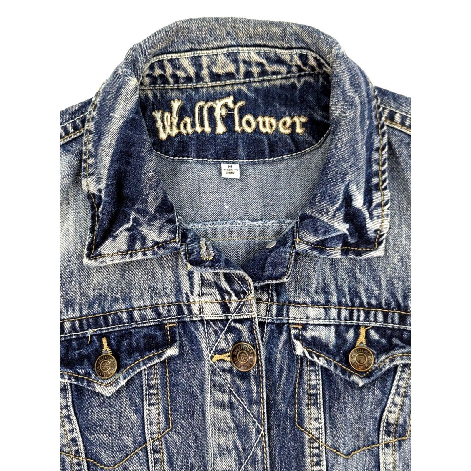 Vintage Wallflower Jeans Wallflower Classic Denim Jean Jacket Women M Blue Long Sleeve Distressed Casual Jacket/Coat Size M / US 6-8 / IT 42-44 - 2 Thumbnail