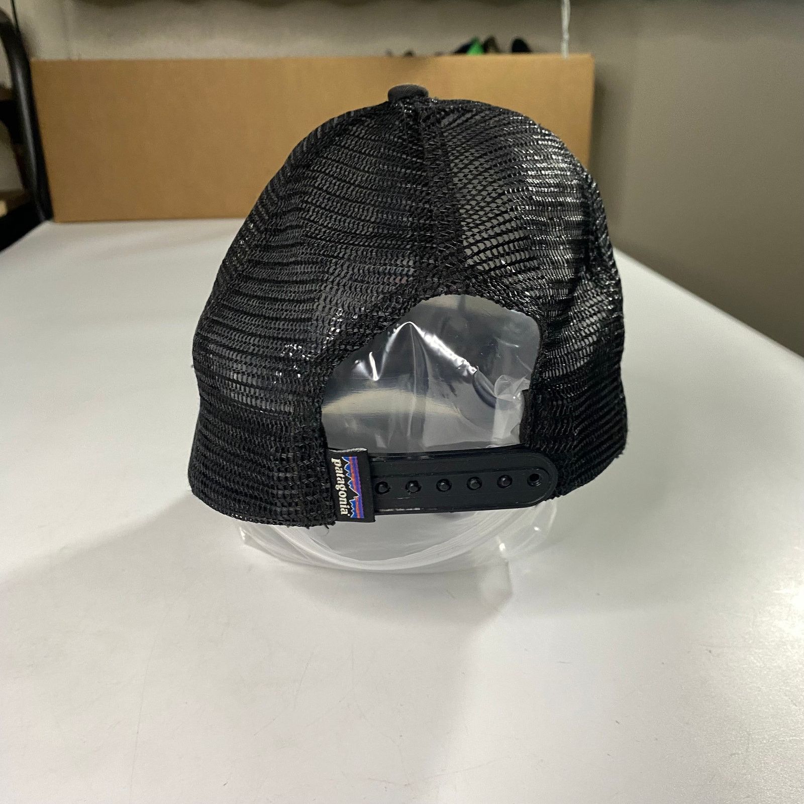 Patagonia Patagonia p-6 Snapback Trucker Hat Black Gorpcore Size ONE SIZE - 3 Thumbnail