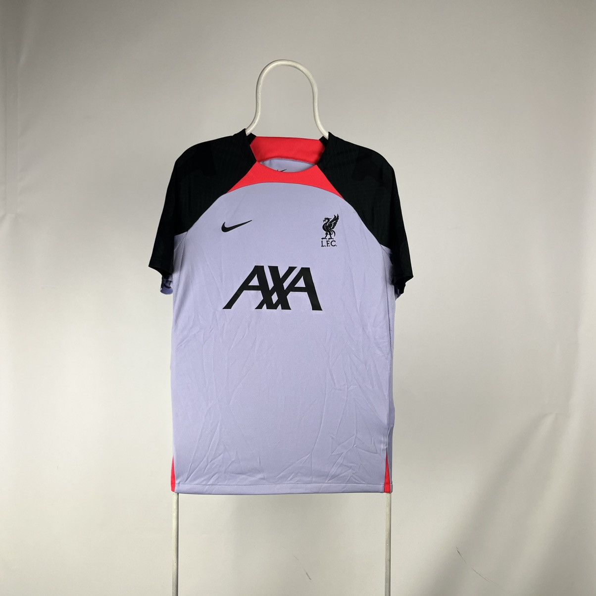 Nike Nike Liverpool FC Training Jersey Purple Size L Size US L / EU 52-54 / 3 - 1 Thumbnail