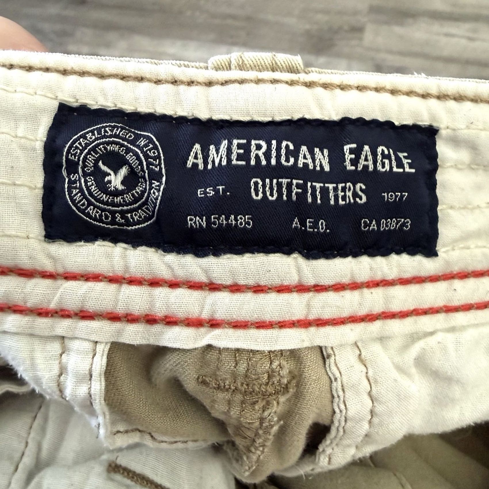 American Eagle Outfitters American Eagle Cargo Shorts Mens 26 Khaki Tan 100% Cotton Casual Size US 26 / EU 42 - 3 Thumbnail