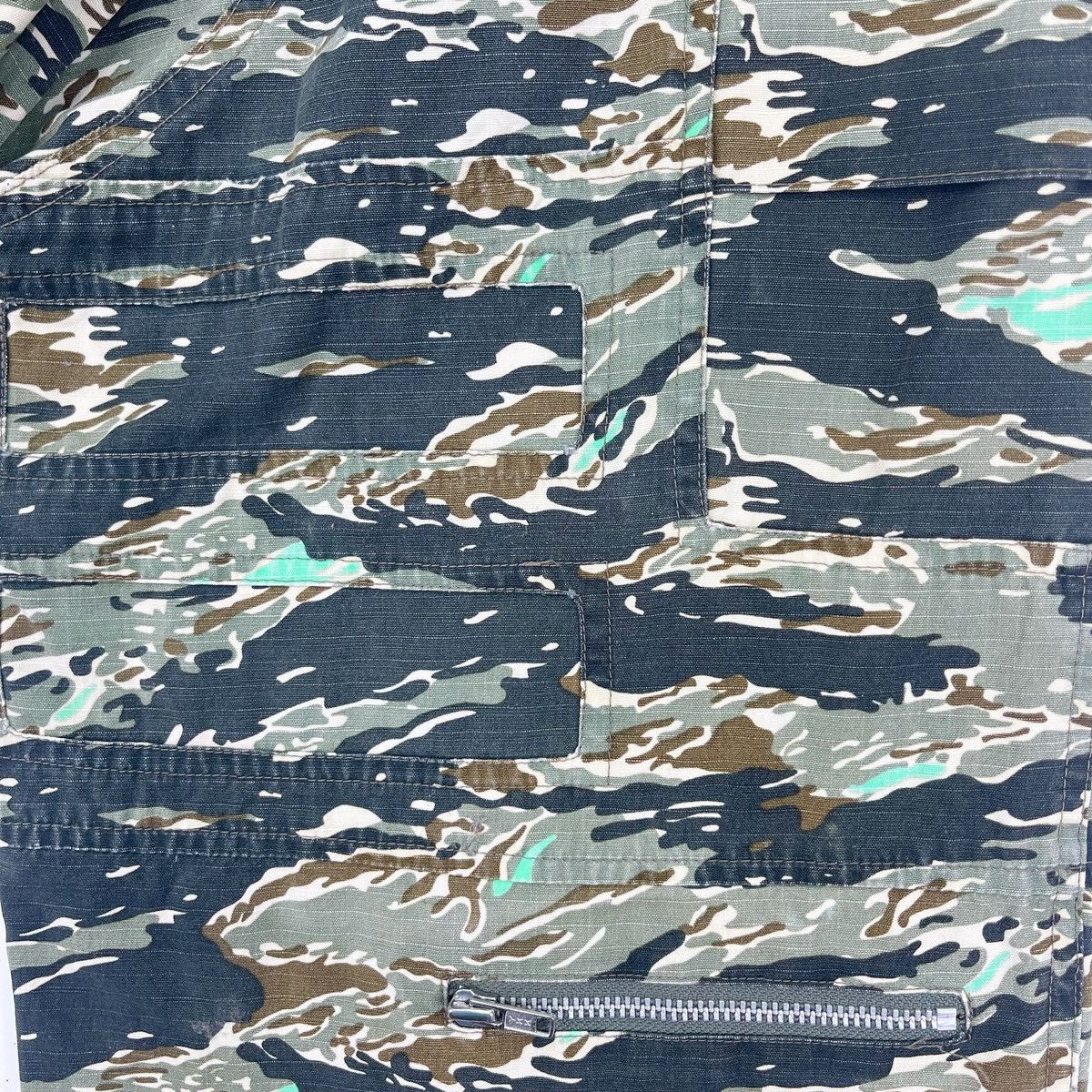 Undercover S/S01 Chaotic Discord Tiger Stripes Camo Cargo Size US 32 / EU 48 - 12 Thumbnail