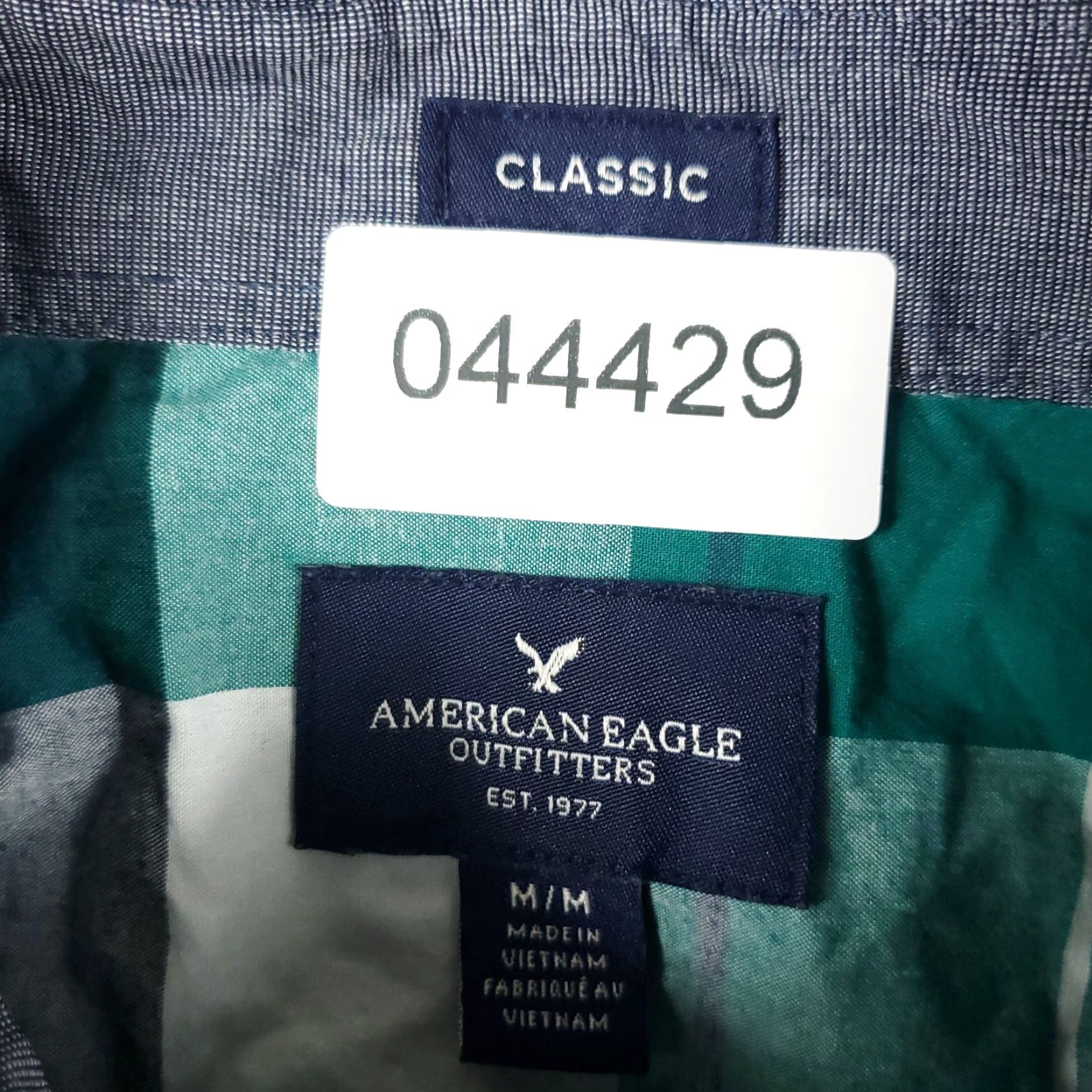 American Eagle Outfitters American Eagle Outfitters Shirt Mens Medium Green Plaid Button-Up Long Sleeve Casual Classic Size US M / EU 48-50 / 2 - 7 Thumbnail