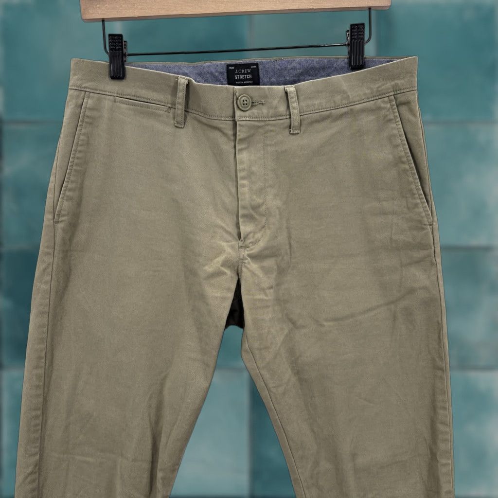 J.Crew J.CREW 484 Slim Pants Mens 30x32 Khaki Beige Stretch Chino Casual Preppy Travel Tapered Flat Front Pockets Zip Front Tailored Mens Size US 30 / EU 46 - 1 Thumbnail