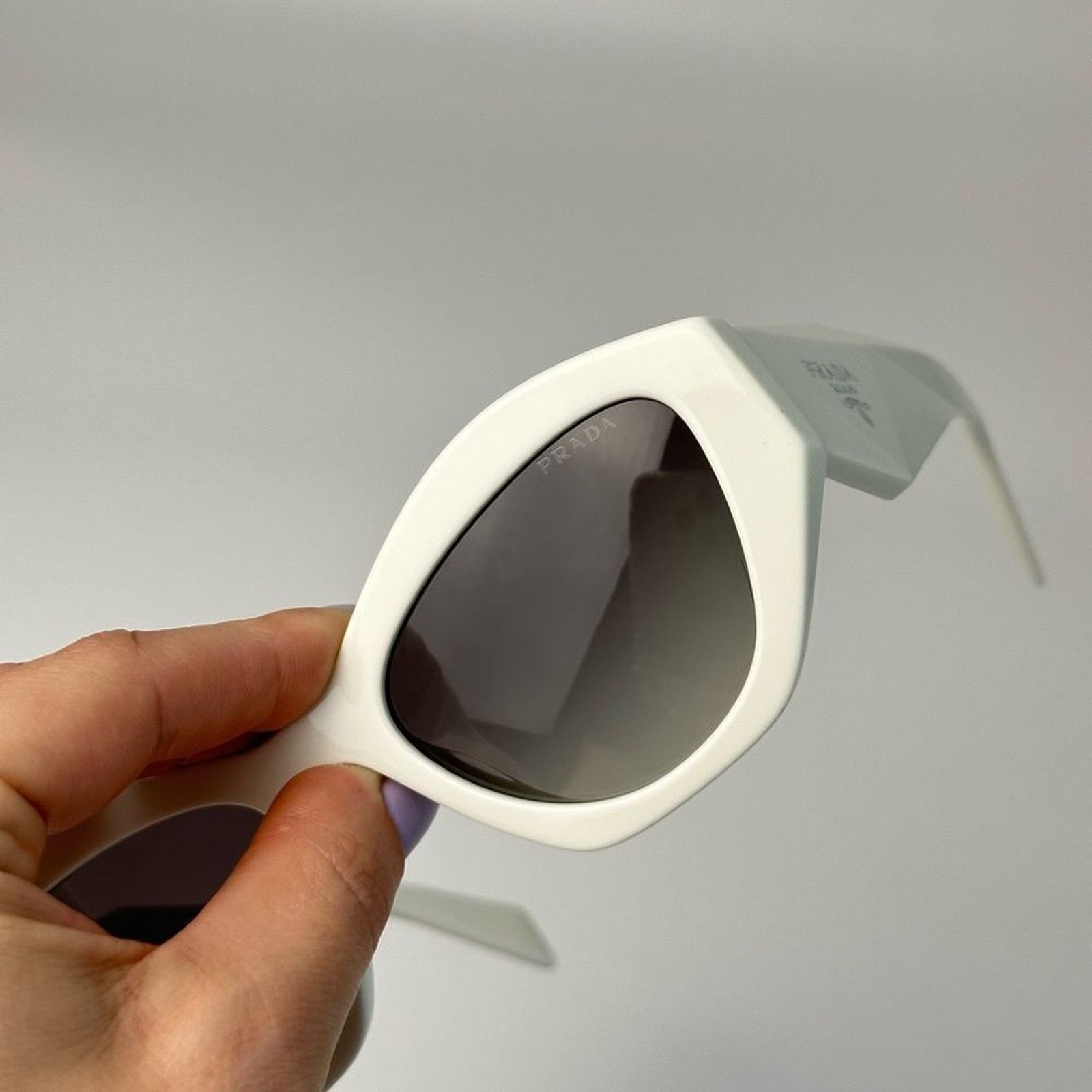 Prada NEW PRADA Sunglasses PR07YSF 142130 White GreyGradient Women Size ONE SIZE - 5 Thumbnail