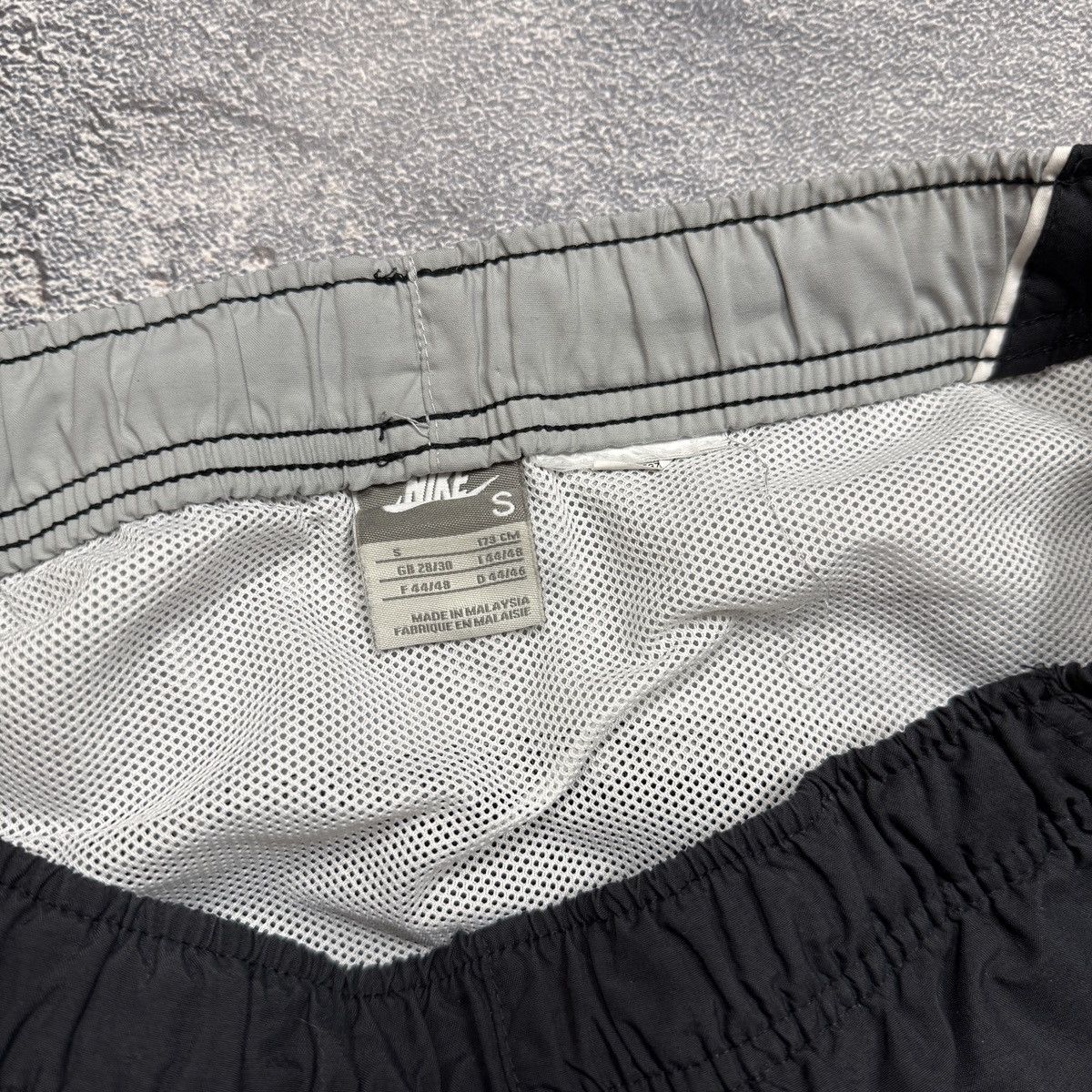 Nike × Vintage Nike Vintage Shorts Swoosh Logo Drill Size US 30 / EU 46 - 6 Thumbnail