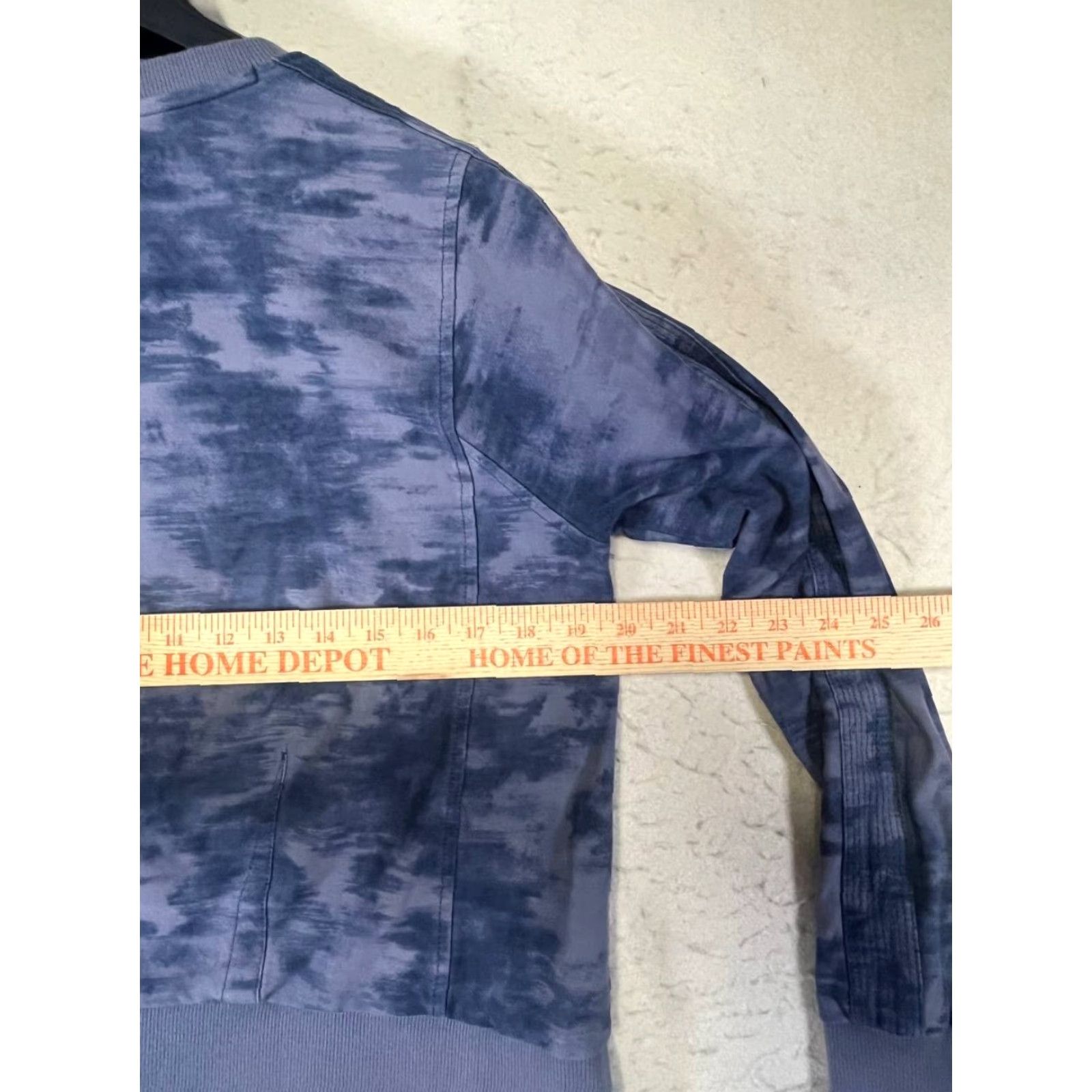Athleta Athleta Sweatshirt Farallon Crew Neck Blue Purple Camouflage Women S Pullover Casual Activewear Sweatshirt Size S / US 4 / IT 40 - 3 Thumbnail