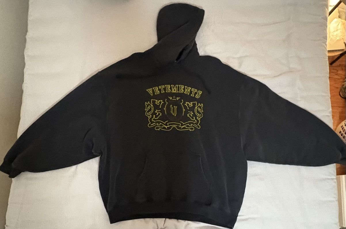 Vetements Vetements Royal Black Hoodie Size US M / EU 48-50 / 2 - 1 Thumbnail