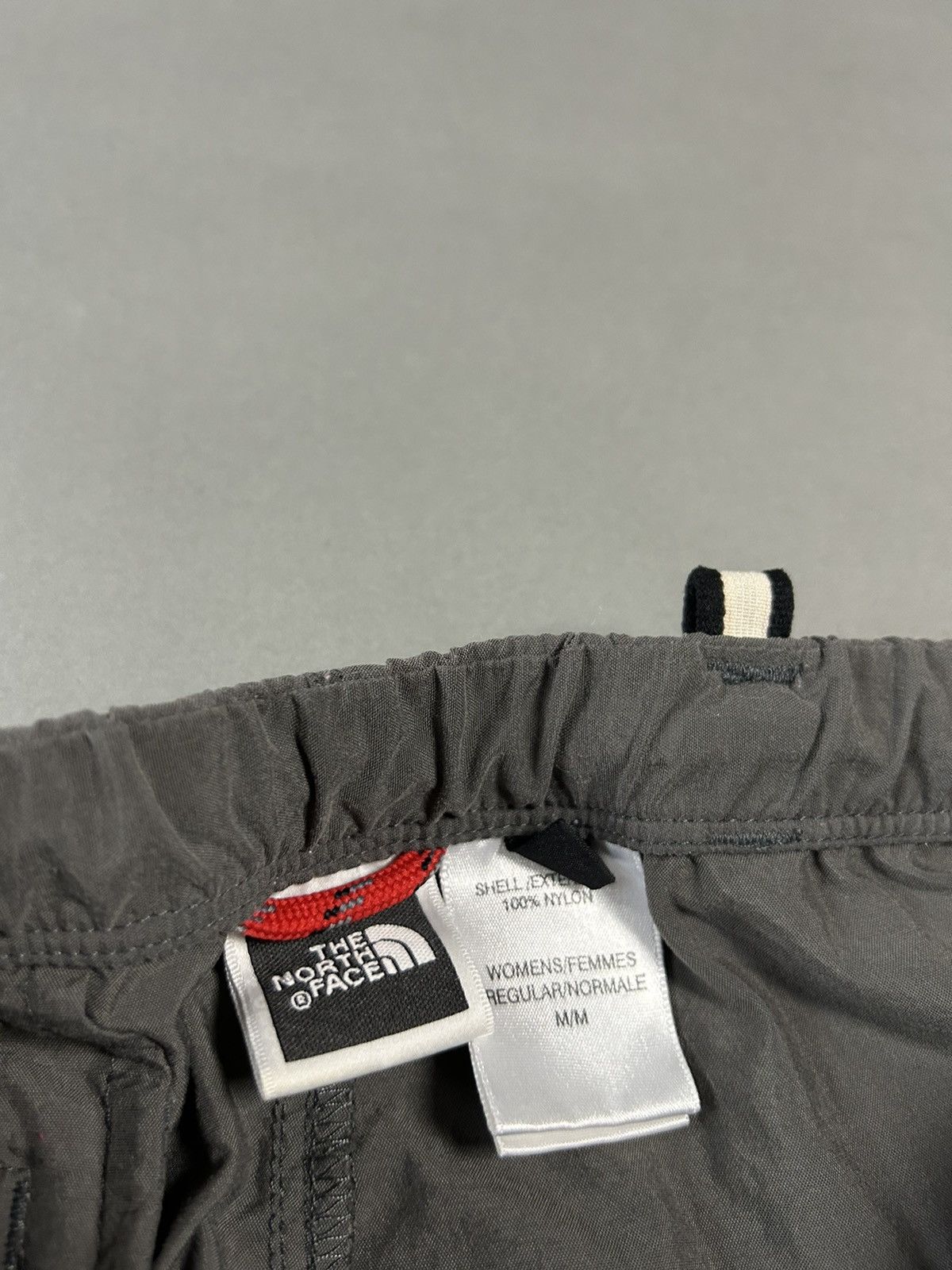 The North Face × Vintage The North Face vintage grey nylon track pants shorts TNF Size US 30 / EU 46 - 4 Thumbnail