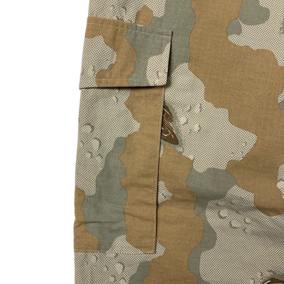 GU × Japanese Brand × Undercover GU X UNDERCOVER Camo full print cargo pants Size US 32 / EU 48 - 10 Thumbnail