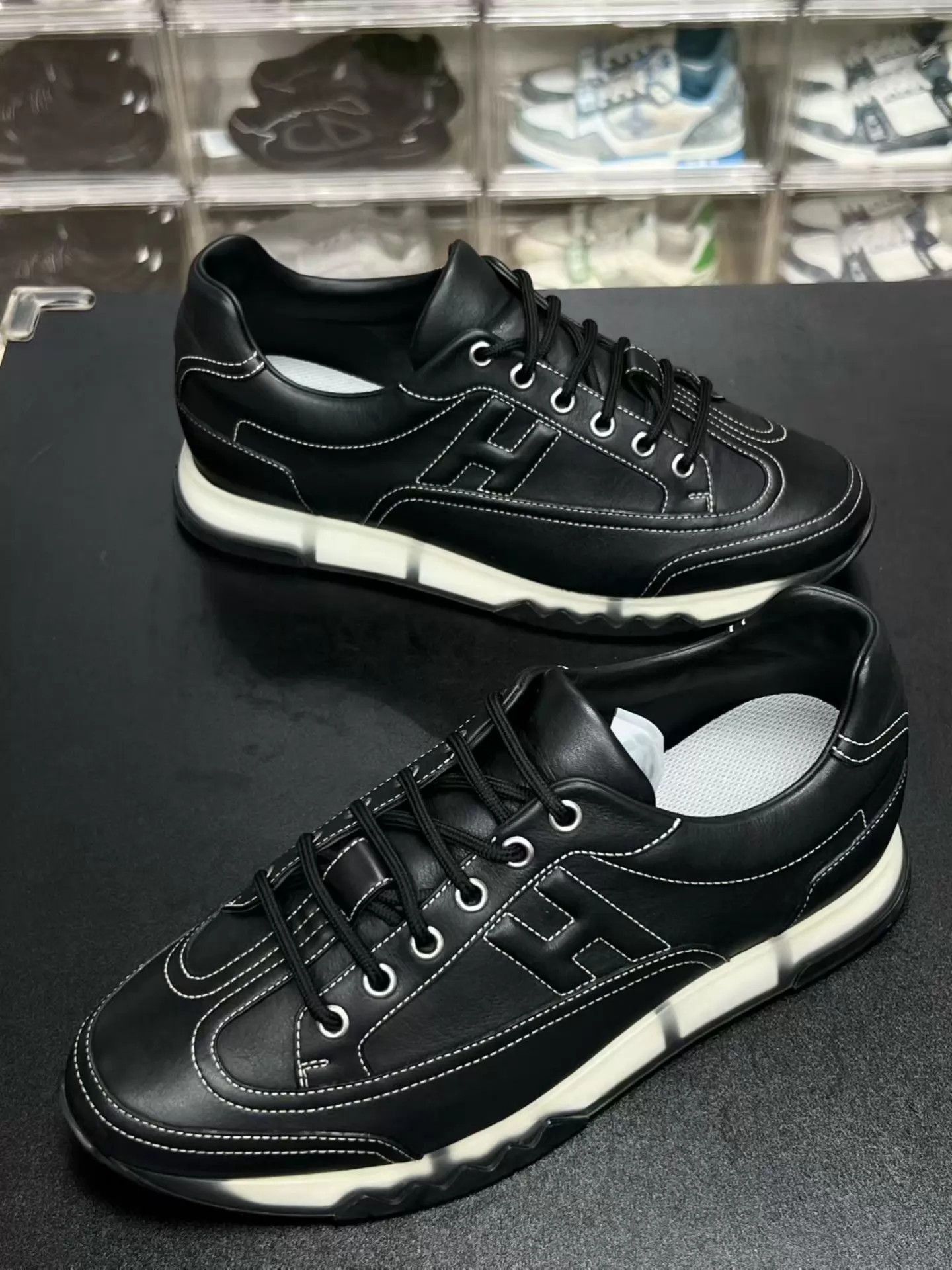 Hermes Black Low-Top Sneakers Size 7 Size US 7 / EU 40 - 1 Thumbnail