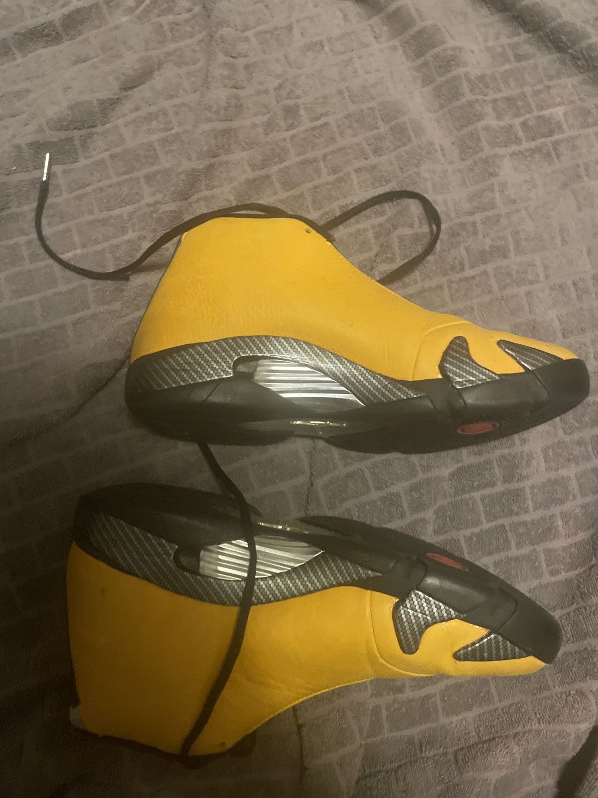 Jordan Brand Jordan 14 University Gold Size US 10 / EU 43 - 3 Thumbnail