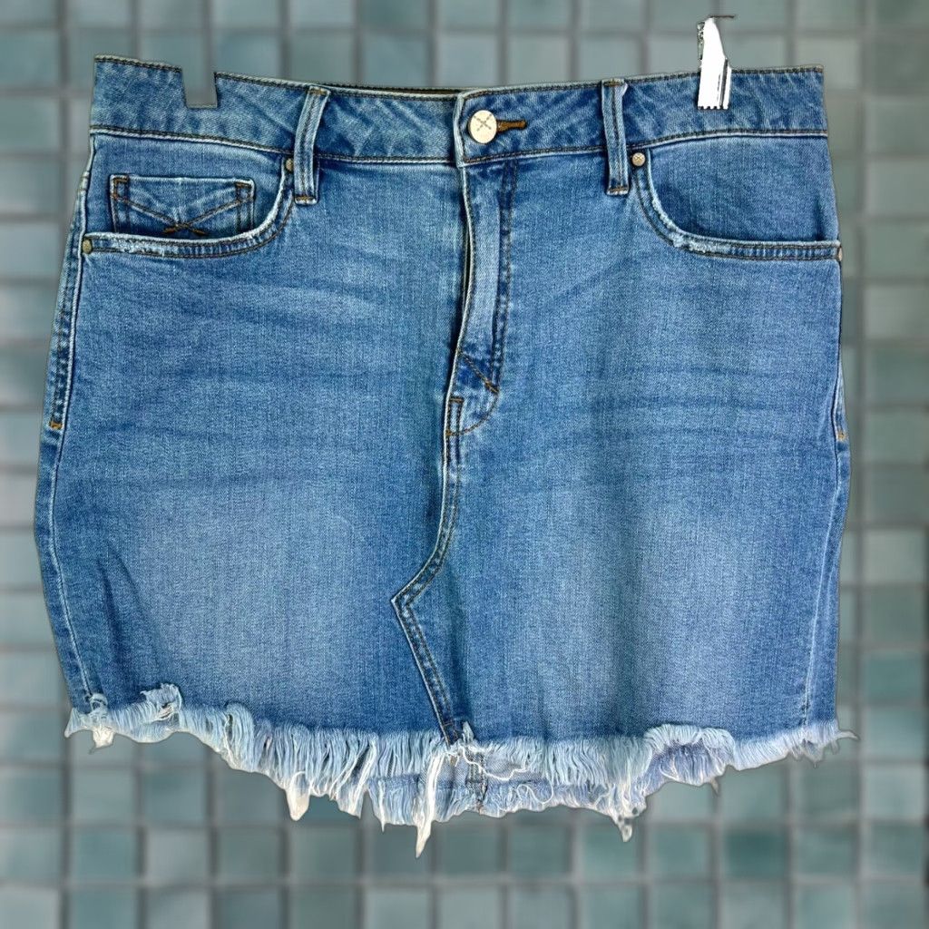 Denime Unpublished Denim Blue Jean Mini Skirt Womens Size 31 Raw Hem 32X17 Size 24" / US 00 / IT 34 - 1 Thumbnail