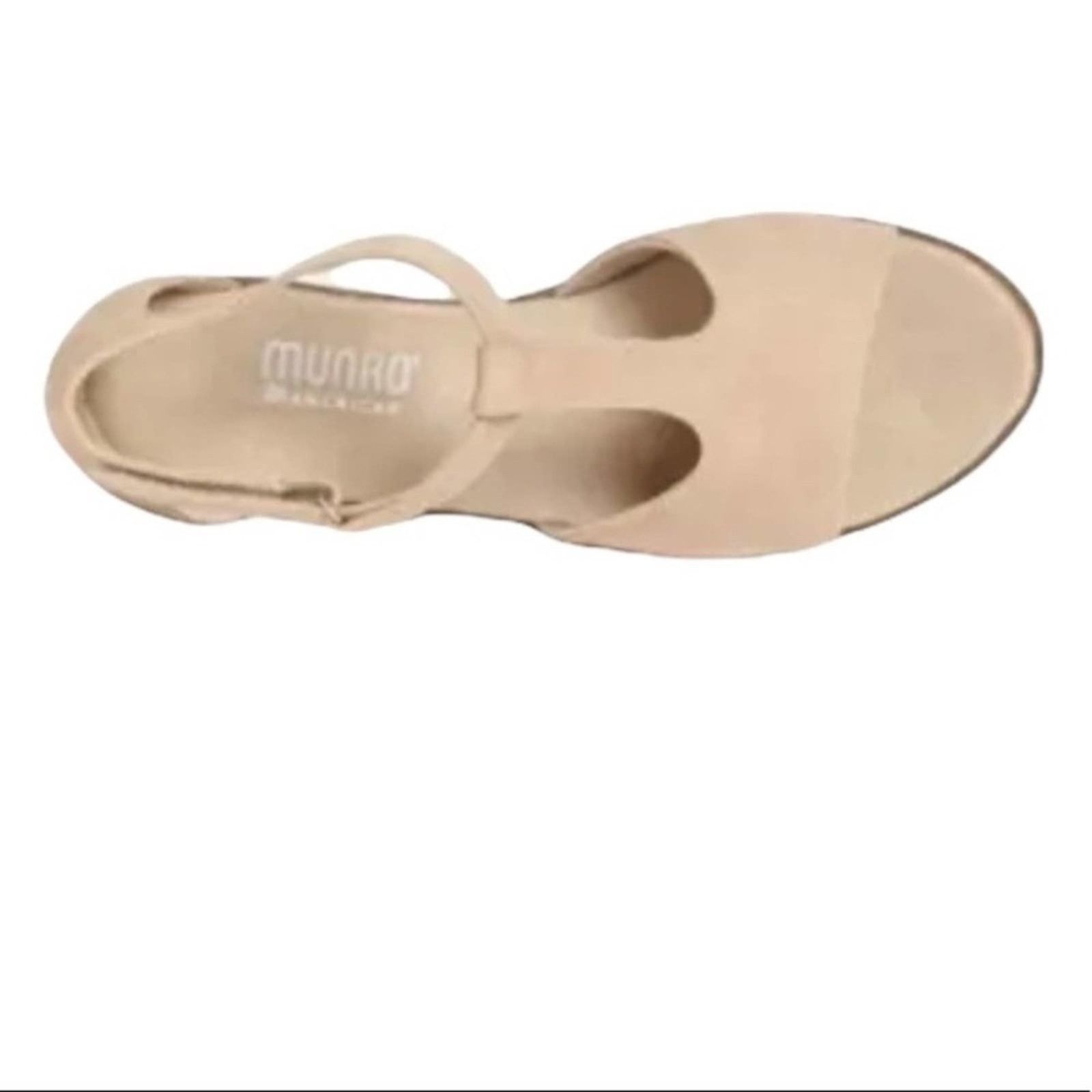 Other Munro Women's Beige Vanna Sandals Size US 9 / IT 39 - 2 Thumbnail