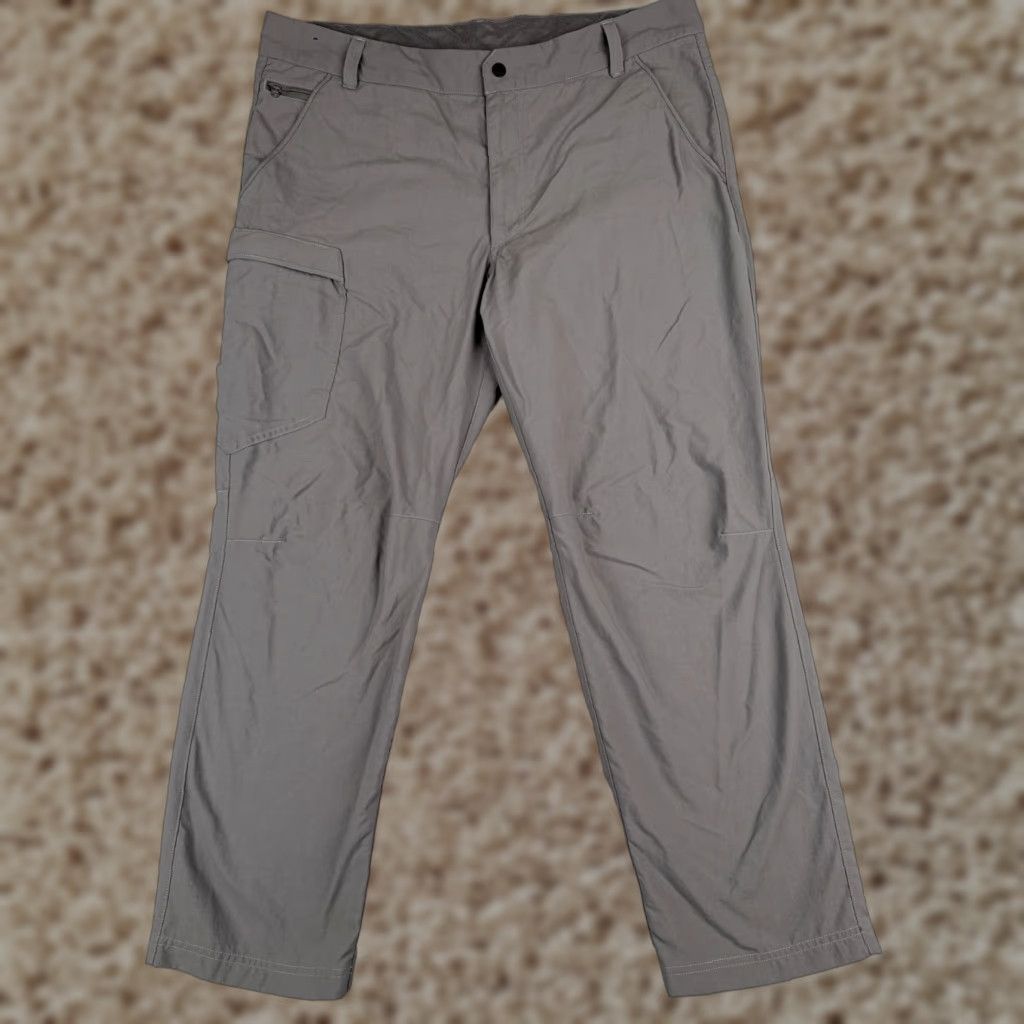 Berghaus Berghaus Pants Men's 38 Gray Straight Leg Nylon Hiking Activewear 38x30 Size US 38 / EU 54 - 1 Thumbnail