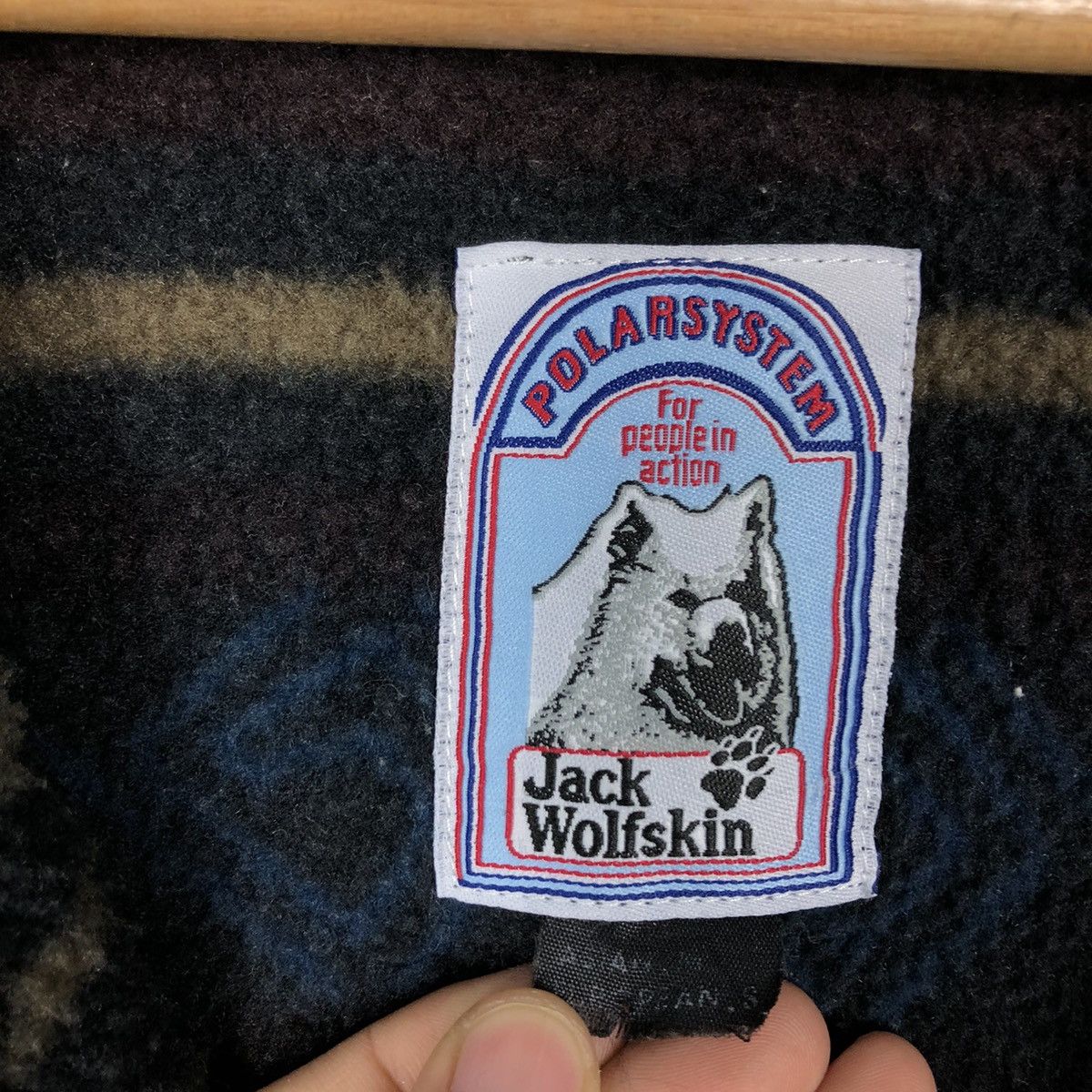 Japanese Brand 🔥90’s Navajo Aztec Fleece Jacket Polartec Jack Wolfskin Size US M / EU 48-50 / 2 - 12 Thumbnail