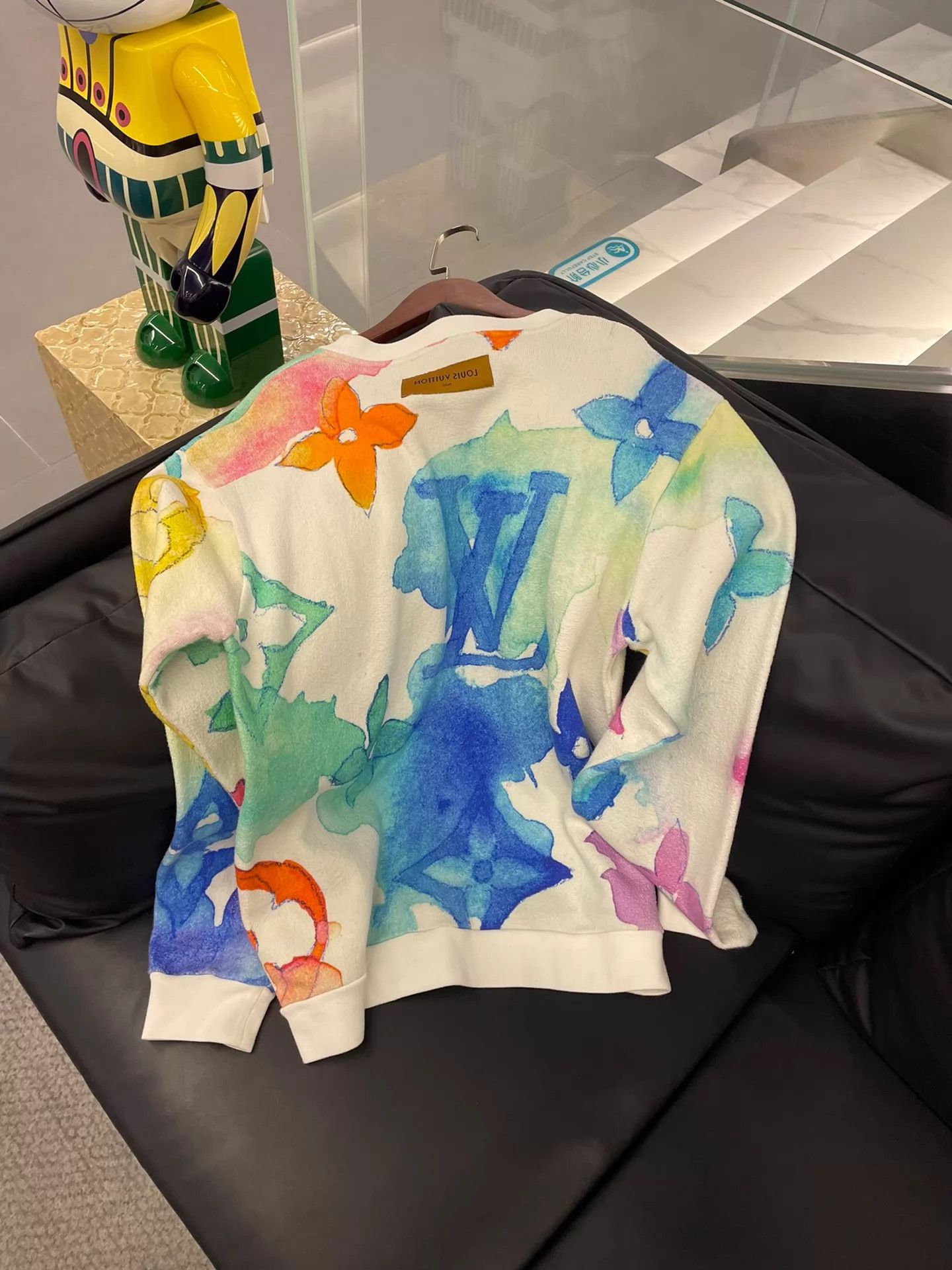 Louis Vuitton Louis Vuitton ink wash good condition XL Size US XL / EU 56 / 4 - 2 Thumbnail