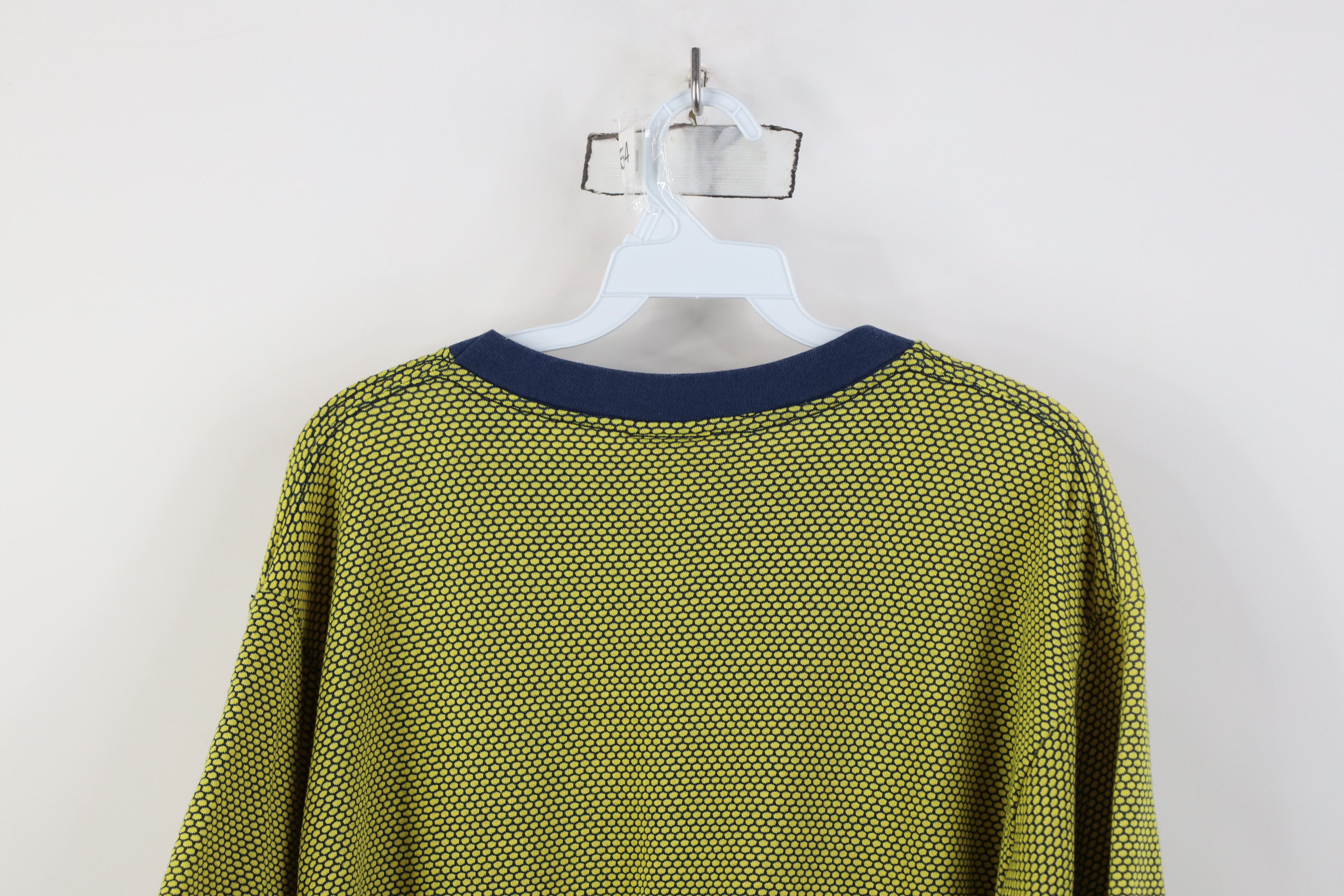 Vintage Vintage 90s University of Michigan Thermal Knit T-Shirt Size US L / EU 52-54 / 3 - 10 Thumbnail