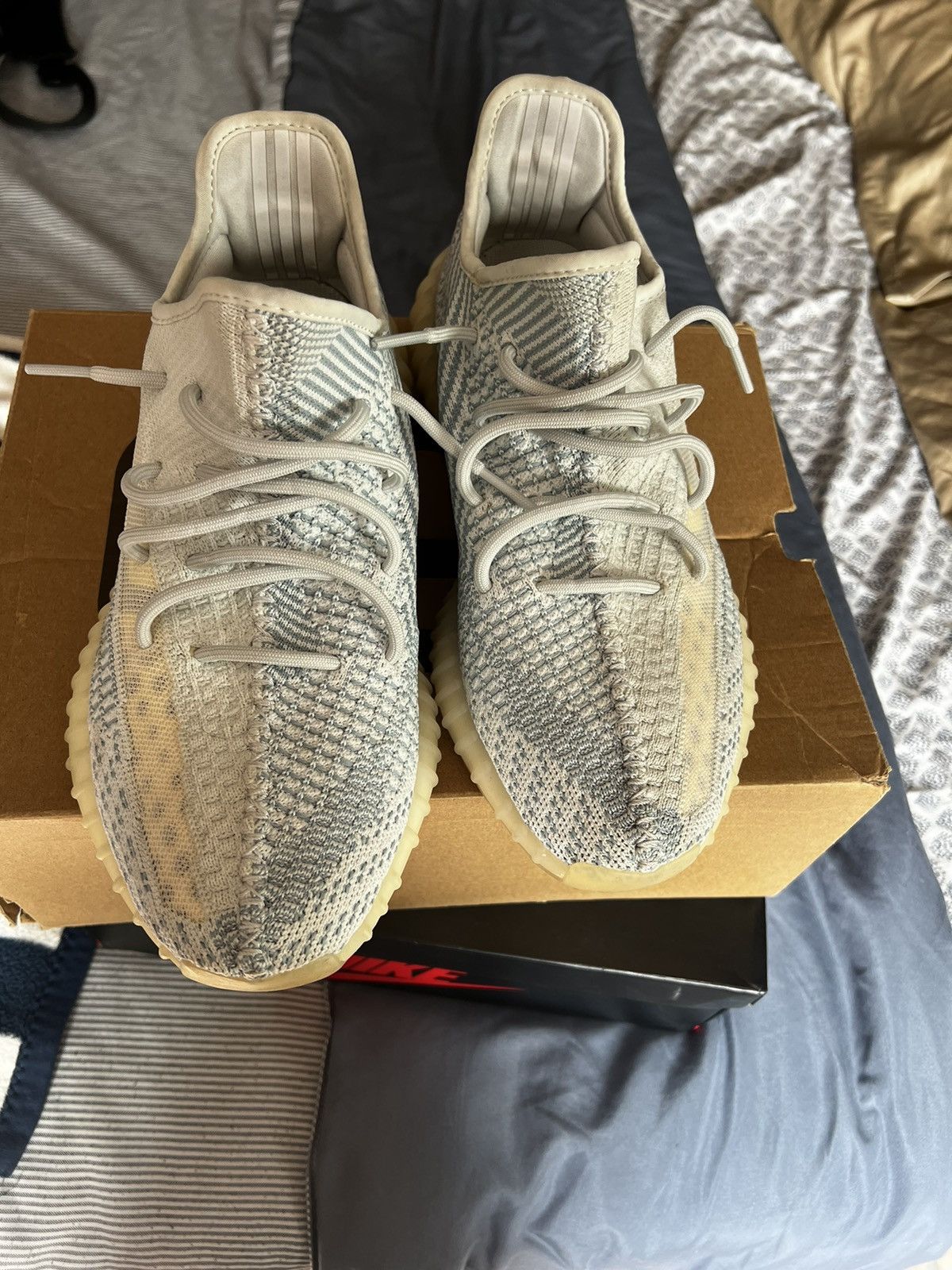 Adidas Yeezy 350 Size US 9.5 / EU 42-43 - 2 Thumbnail