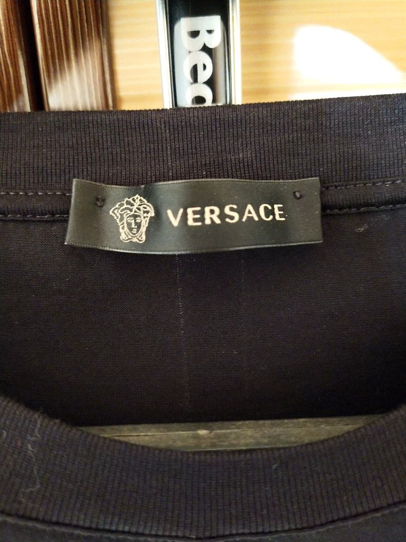 Versace Versace A thread of embroidered Medusa T-shirt Size US M / EU 48-50 / 2 - 2 Thumbnail