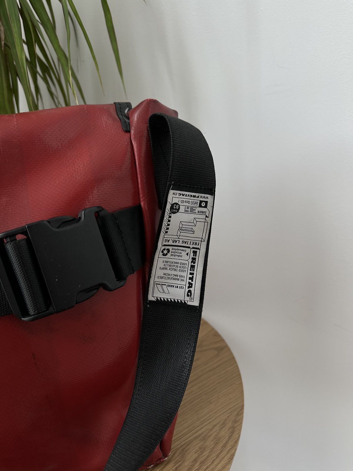 Freitag Vintage Freitag Lab A6 Red Shoulder Bag Size ONE SIZE - 12 Thumbnail