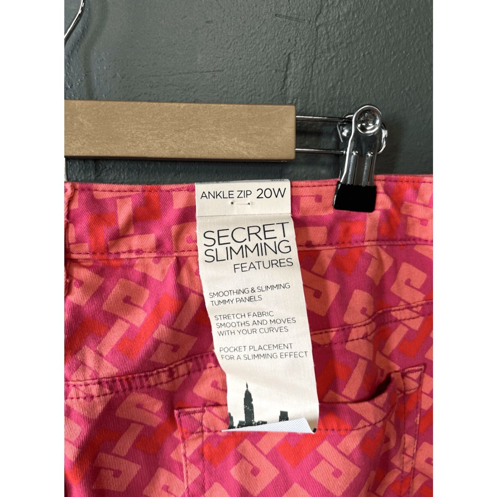 Jones New York Jones New York Womens Jeans Red Stretch Bleecker Ankle Zip Size 20W Size 42" / US 20 - 4 Thumbnail