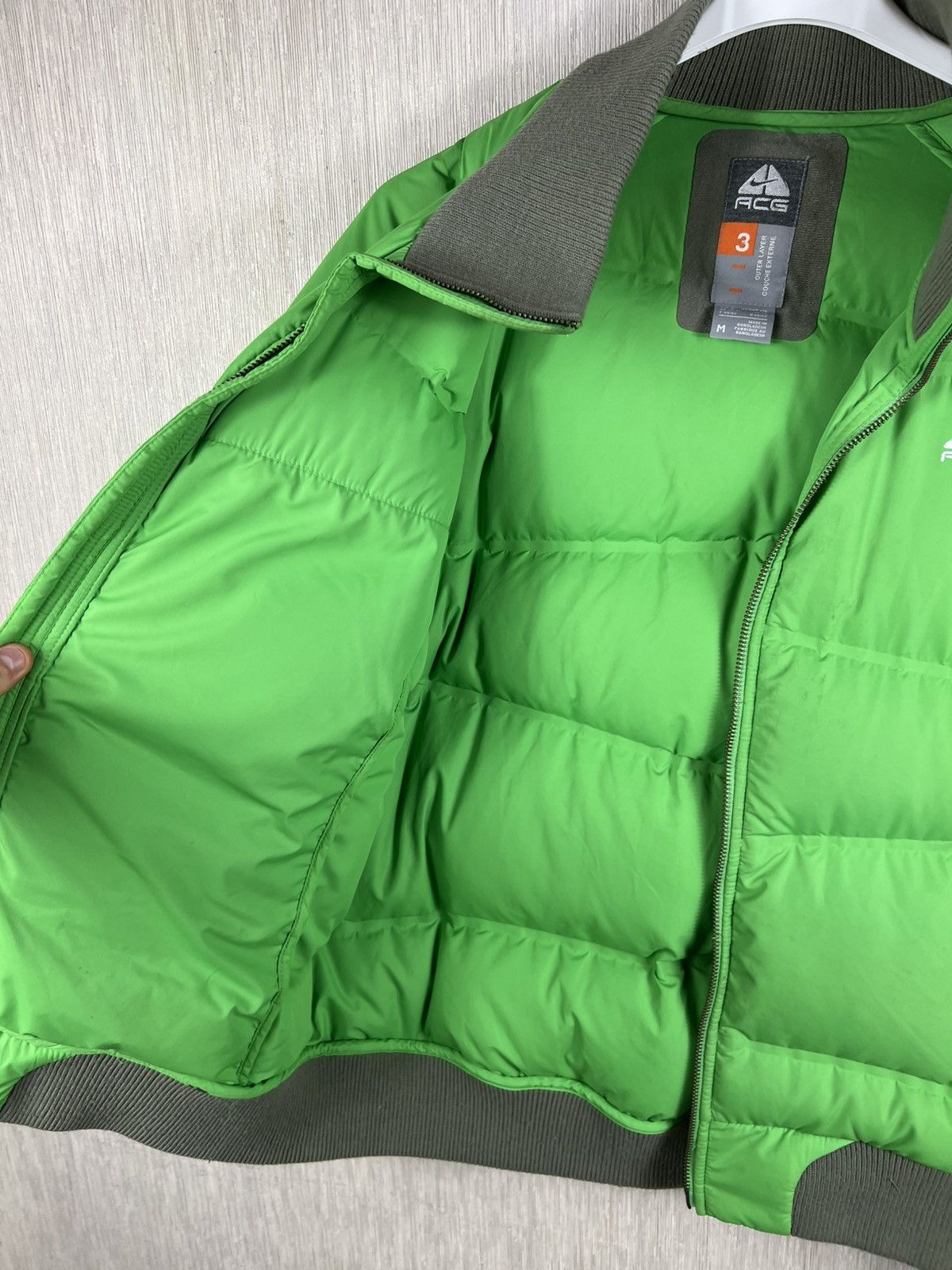 Nike ACG Vintage Nike ACG neon green y2k puffer goose down jacket Size US M / EU 48-50 / 2 - 19 Thumbnail