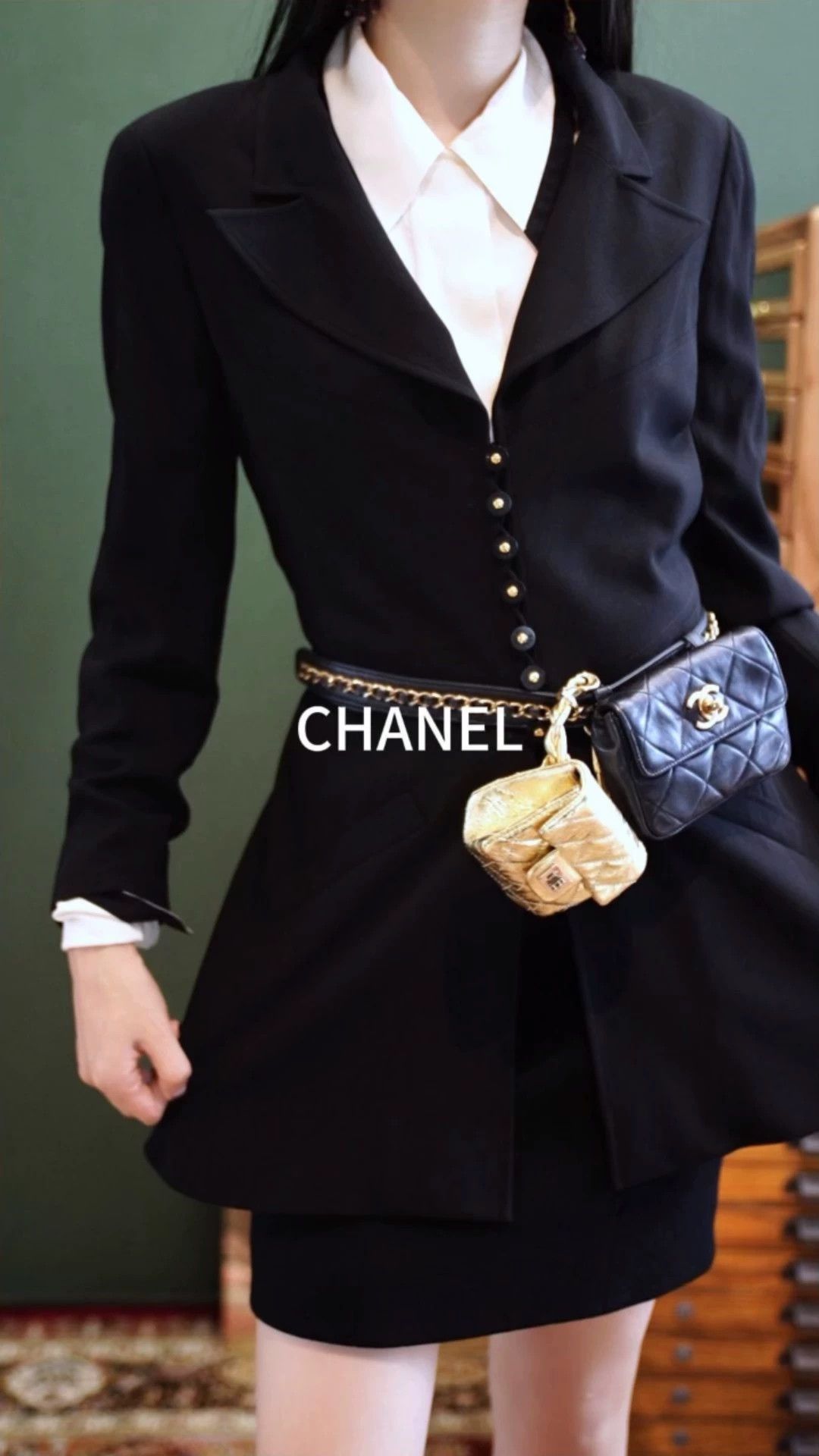 Chanel Chanel 1997 Wool Single-Breasted Peak Lapel Blazer Size M / US 6-8 / IT 42-44 - 1 Thumbnail