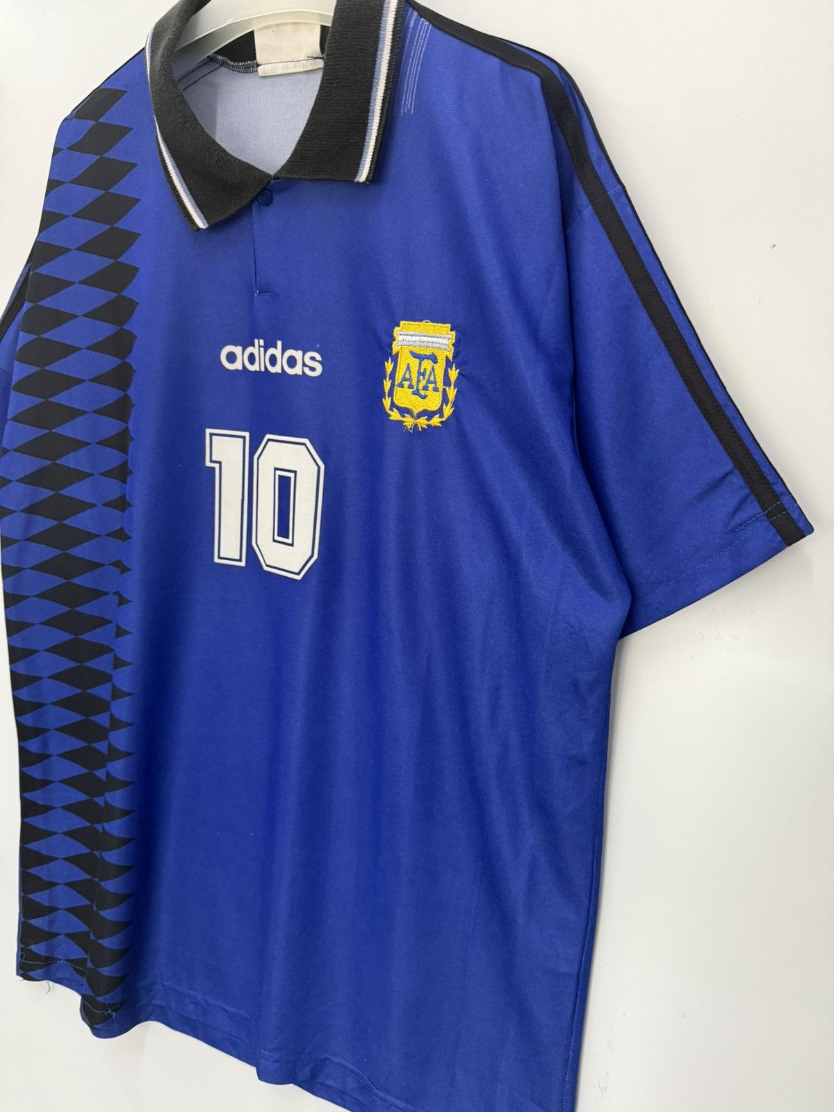 Adidas ❤️‍🔥Private Collection Argentina 94 Away WorldCup USA Rare Size US M / EU 48-50 / 2 - 4 Thumbnail