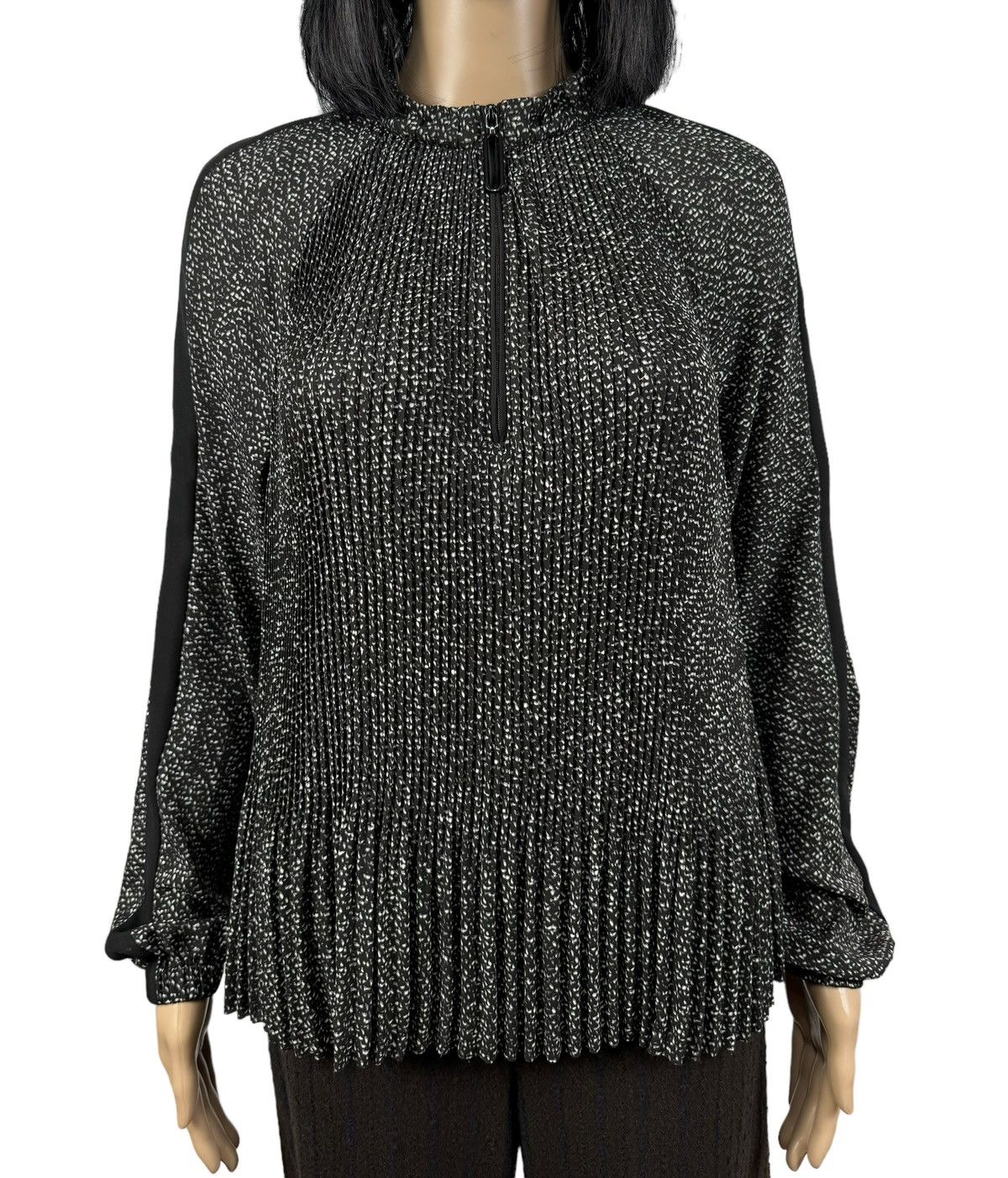 Other Marc Cain Pleaded Polka Dot Printed Blouse 1/3 Zip size M Size M / US 6-8 / IT 42-44 - 2 Thumbnail