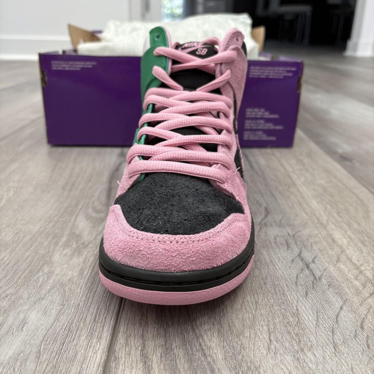 Nike SB NEW Nike Invert Celtics Dunks Size US 9 Size US 9 / EU 42 - 8 Thumbnail