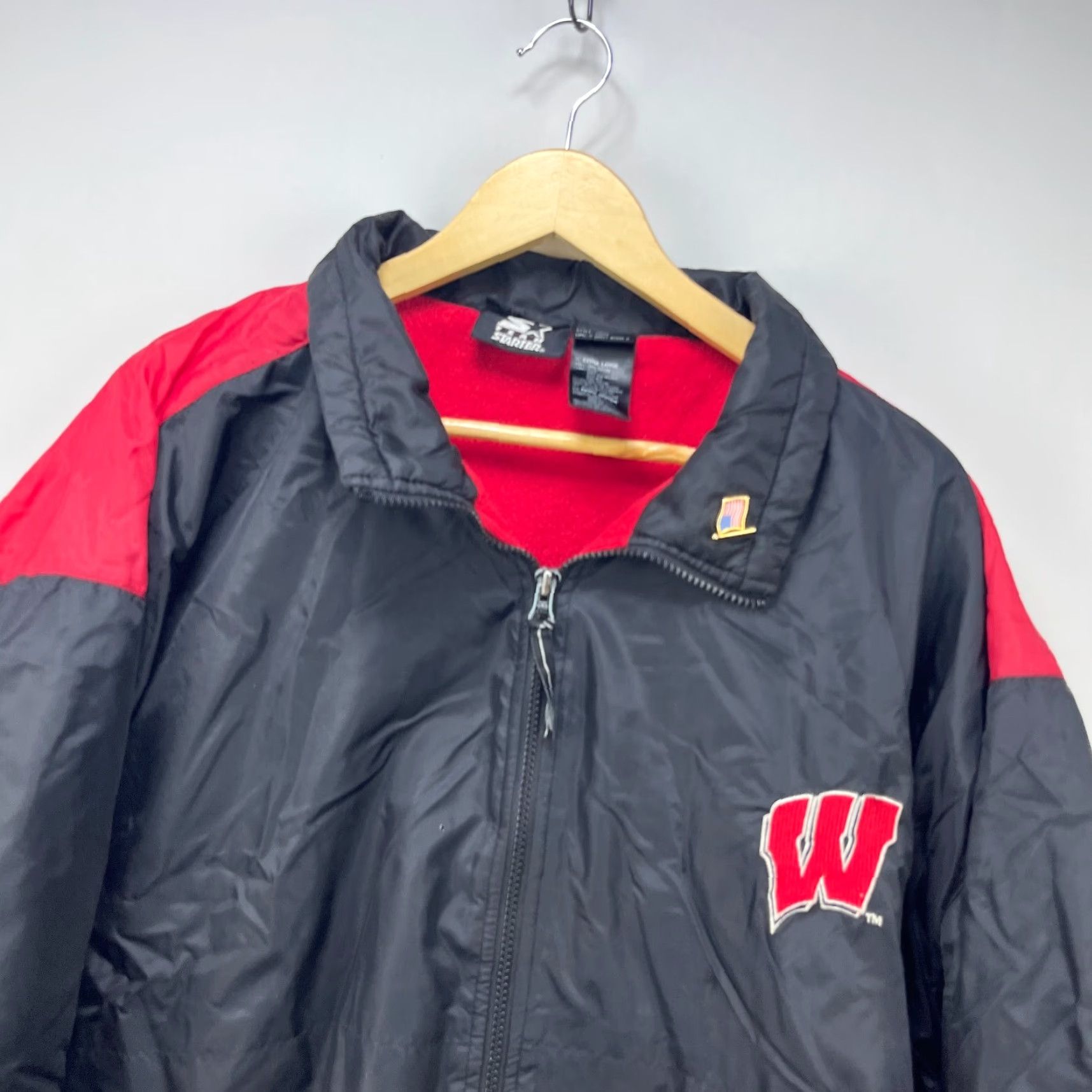 Starter VINTAGE Starter Wisconsin Badgers Fleece Lined Jacket XL Black Windbreaker Mens Size US XL / EU 56 / 4 - 2 Thumbnail