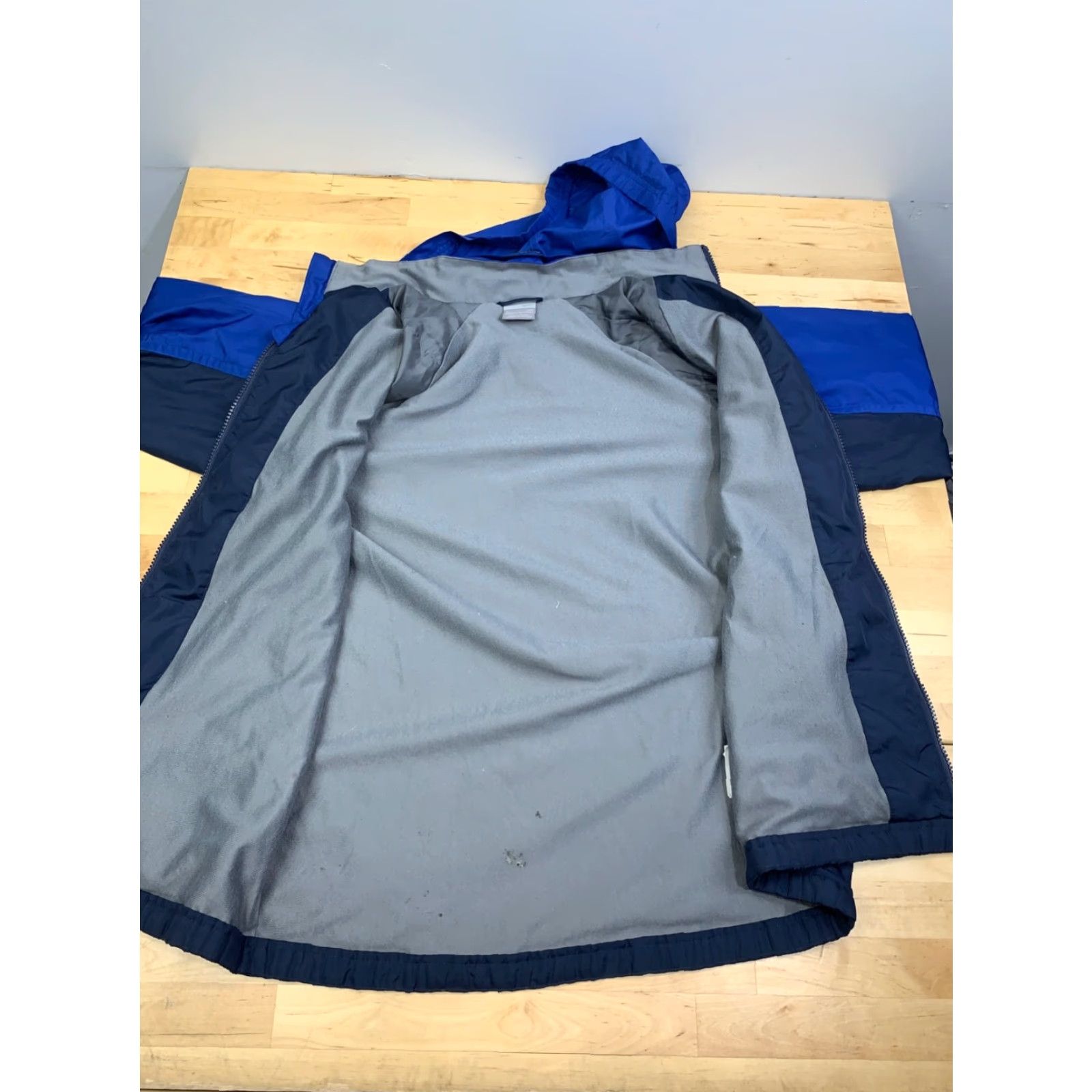 Nike VINTAGE Nike Windbreaker Mens L Blue Full Zip Hooded Pockets Y2K 12476 Size US L / EU 52-54 / 3 - 4 Thumbnail