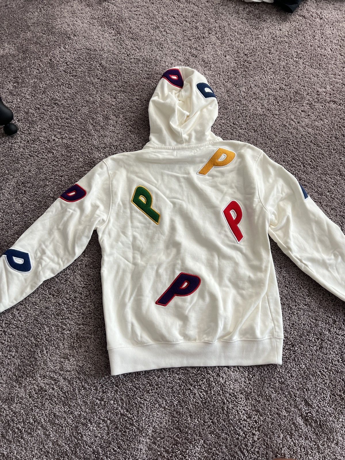 Palace × Vintage Palace Hoodie ‘P’ Size US S / EU 44-46 / 1 - 4 Thumbnail