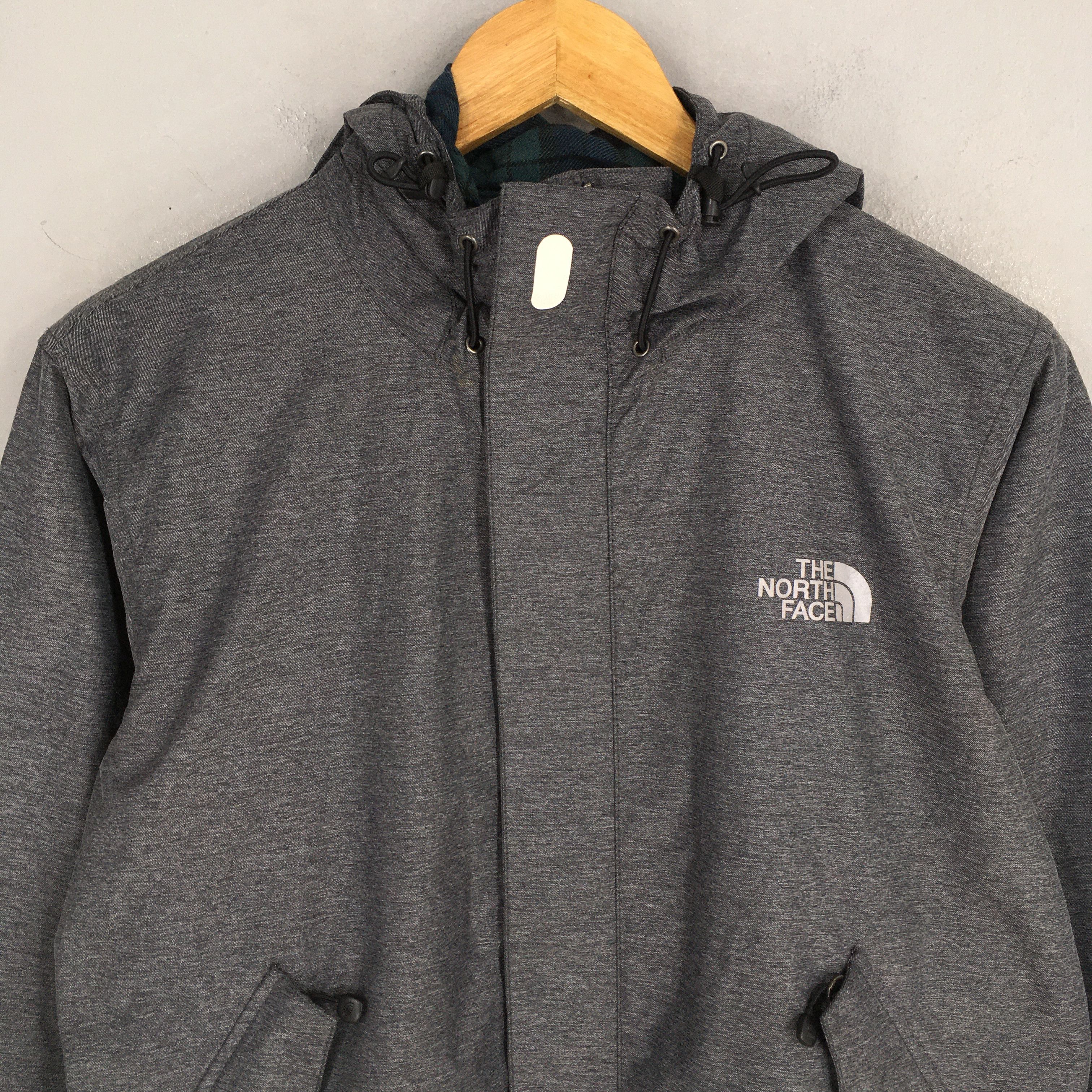 The North Face Vintage The North Face Gray Zip Up Hoodie Jacket Medium Size US M / EU 48-50 / 2 - 2 Thumbnail