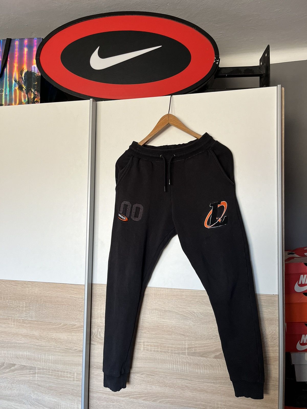 Designer × Vintage Lorenzo Veratti Sweatpants / Joggers (Black) UK Drip Roadman Size US 31 - 1 Thumbnail