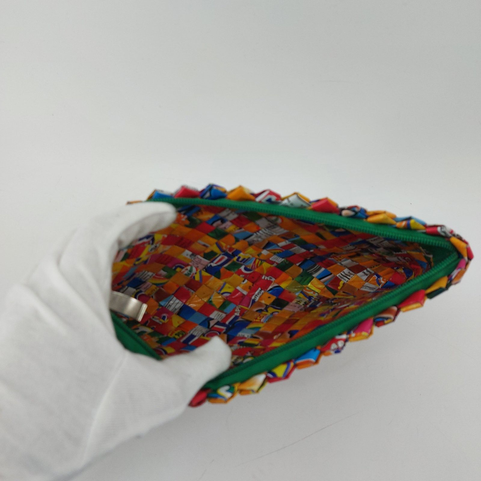 Handmade Handmade Recycled Woven Zip Purse Clutch Gum Candy Wrapper Size ONE SIZE - 7 Thumbnail