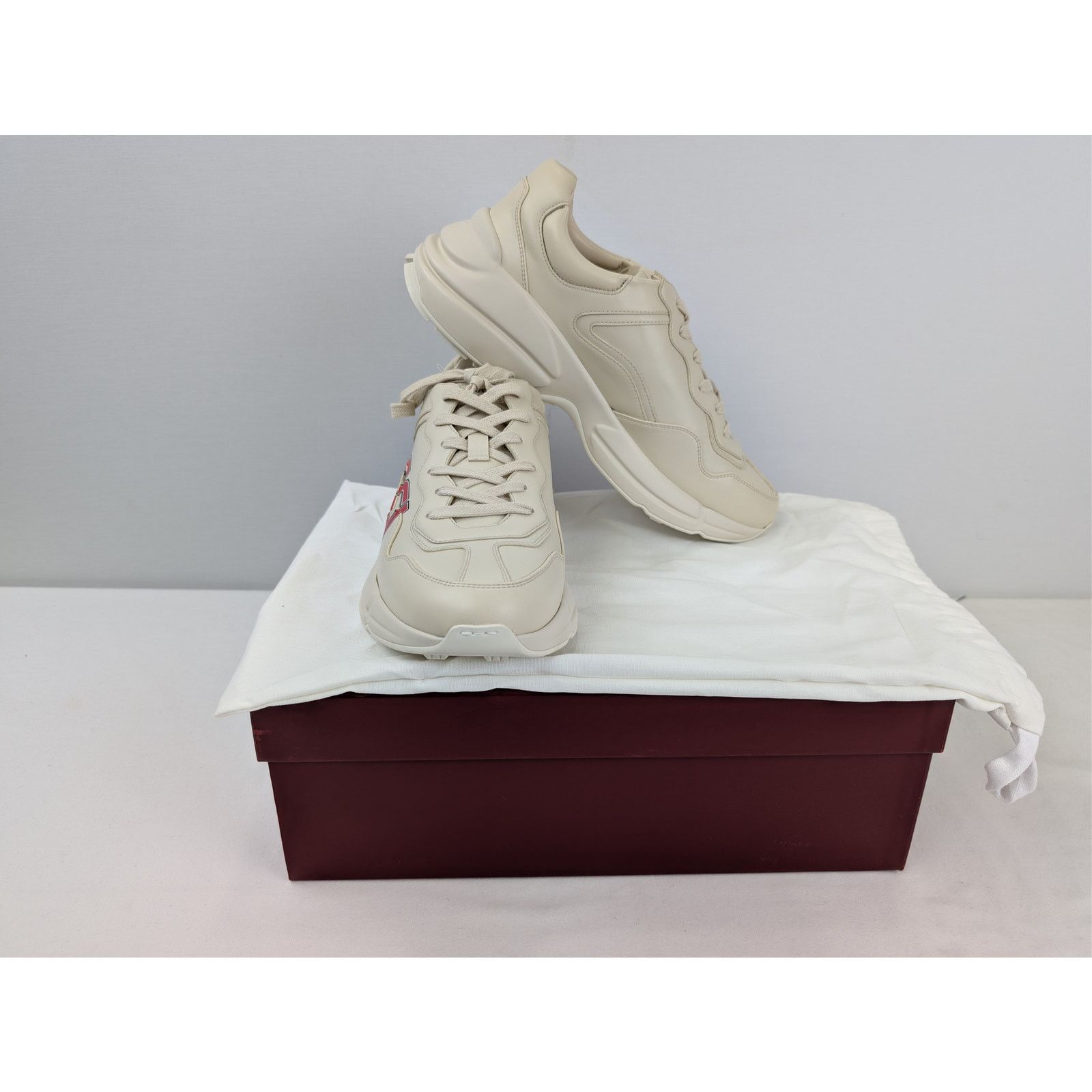 Gucci o1rshd1 Gucci logo print Rhyton leather sneakers in ivory Size US 10.5 / EU 43-44 - 16 Thumbnail