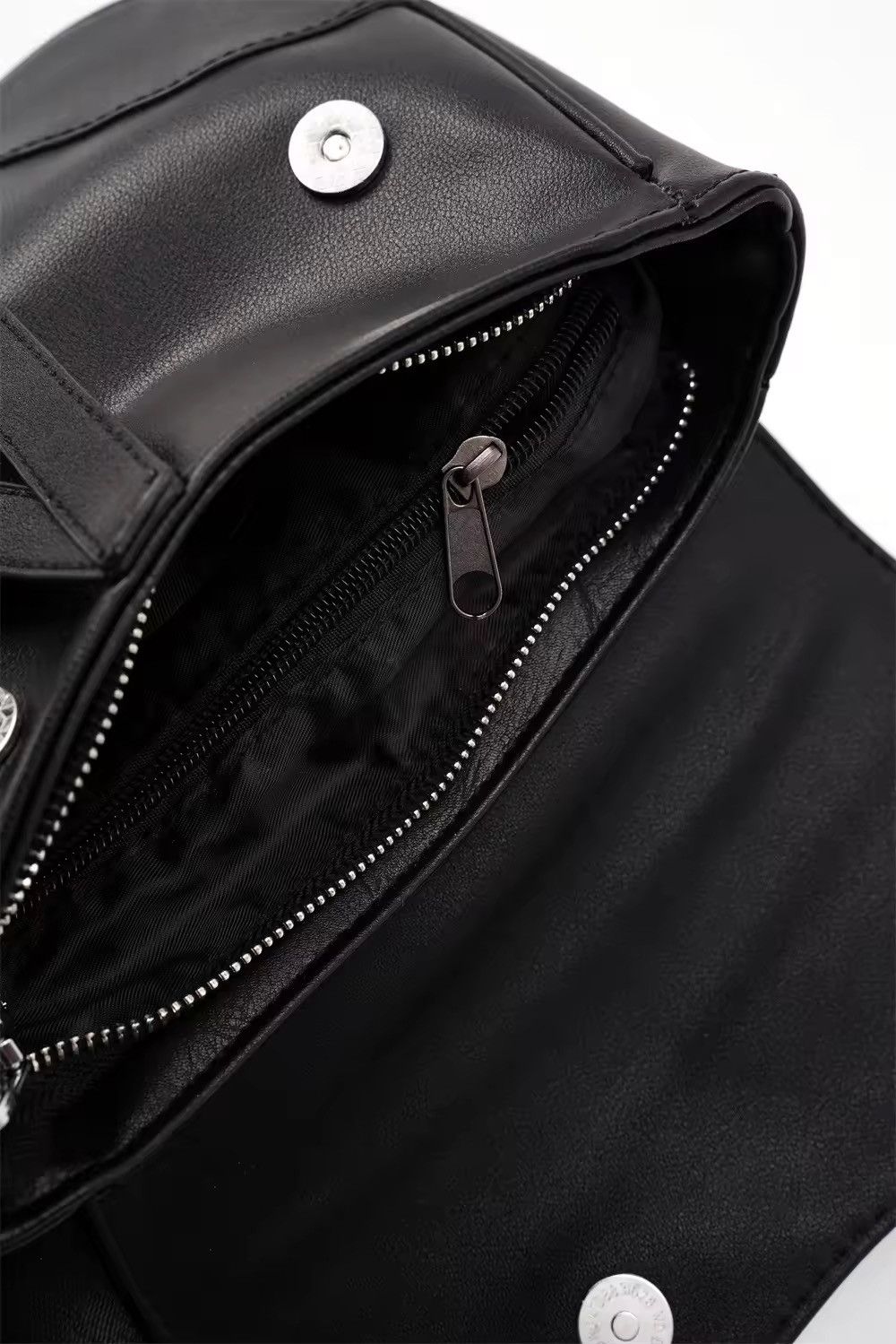 Vintage Casual Utility PU Leather buckle sling bag crossbody bag Size ONE SIZE - 12 Thumbnail
