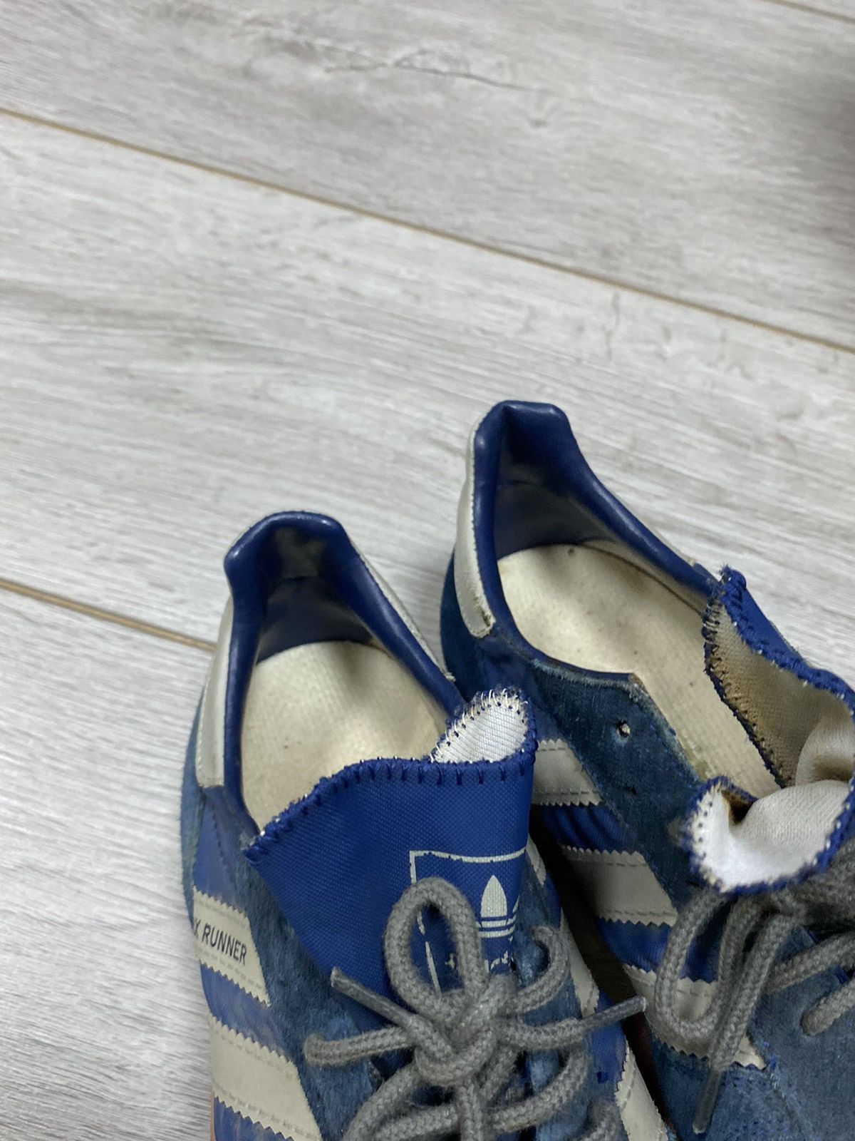 Adidas Adidas Yugoslavia RARE TRX runner vintage sneakers Size US 6 / EU 39 - 4 Thumbnail