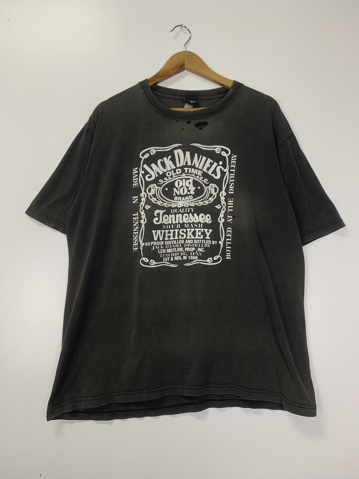 Vintage Vintage 90s Jack Deniels distress T-shirt Size US L / EU 52-54 / 3 - 1 Thumbnail