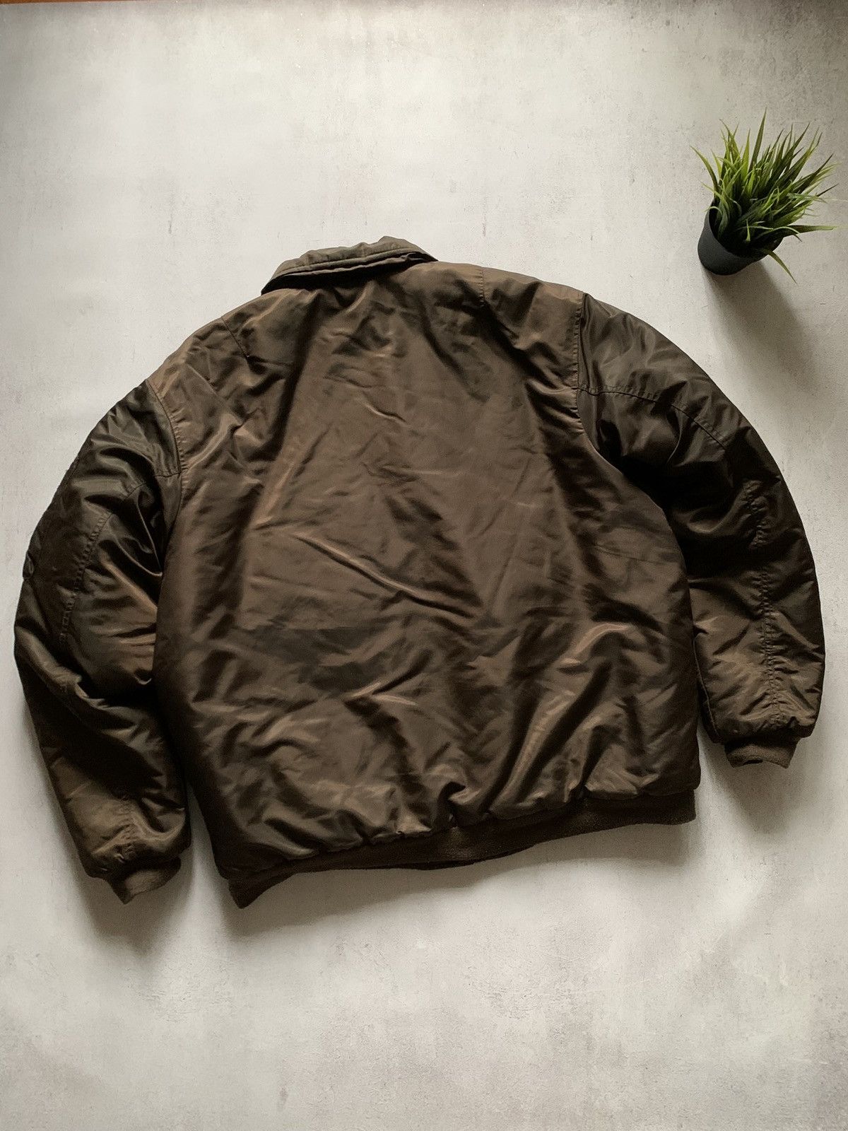 Vintage Vintage Bomber Jacket MA-1 Aviator Brown Baggy 90s Size US XXL / EU 58 / 5 - 7 Thumbnail