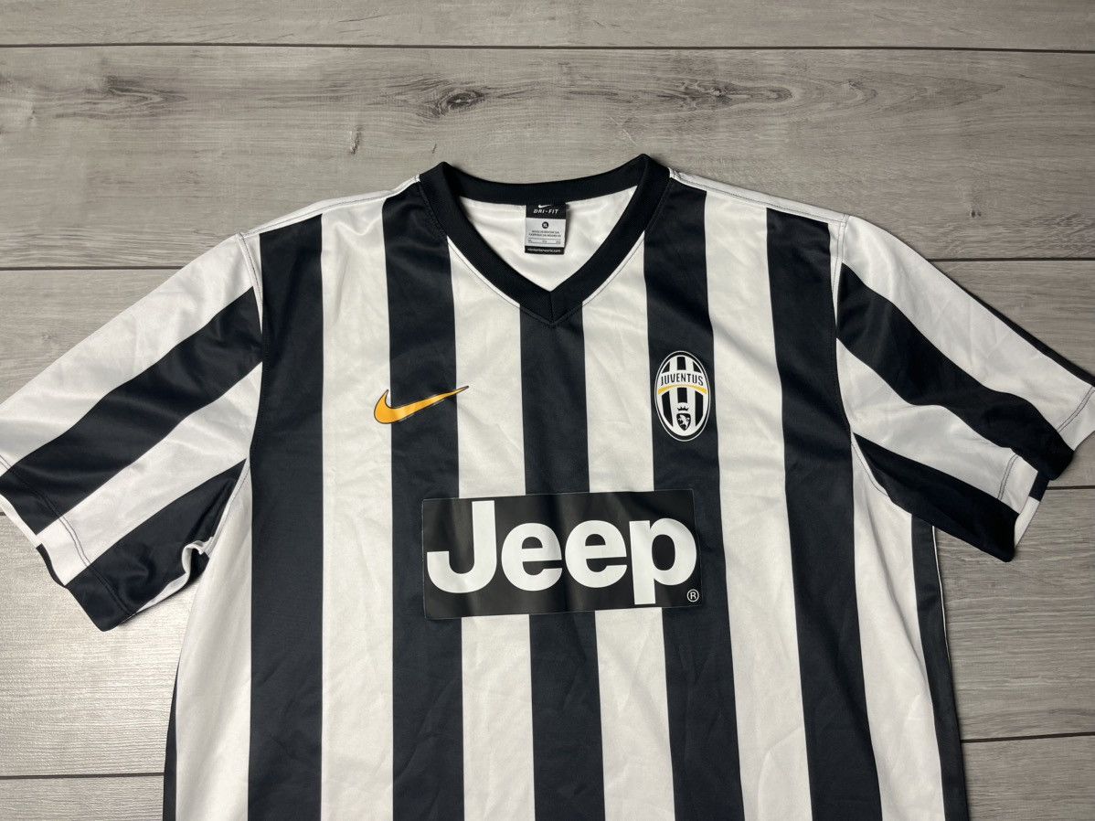 Nike Juventus FC 2013-14 Home Soccer Jersey Nike Mens Size US XL / EU 56 / 4 - 3 Thumbnail